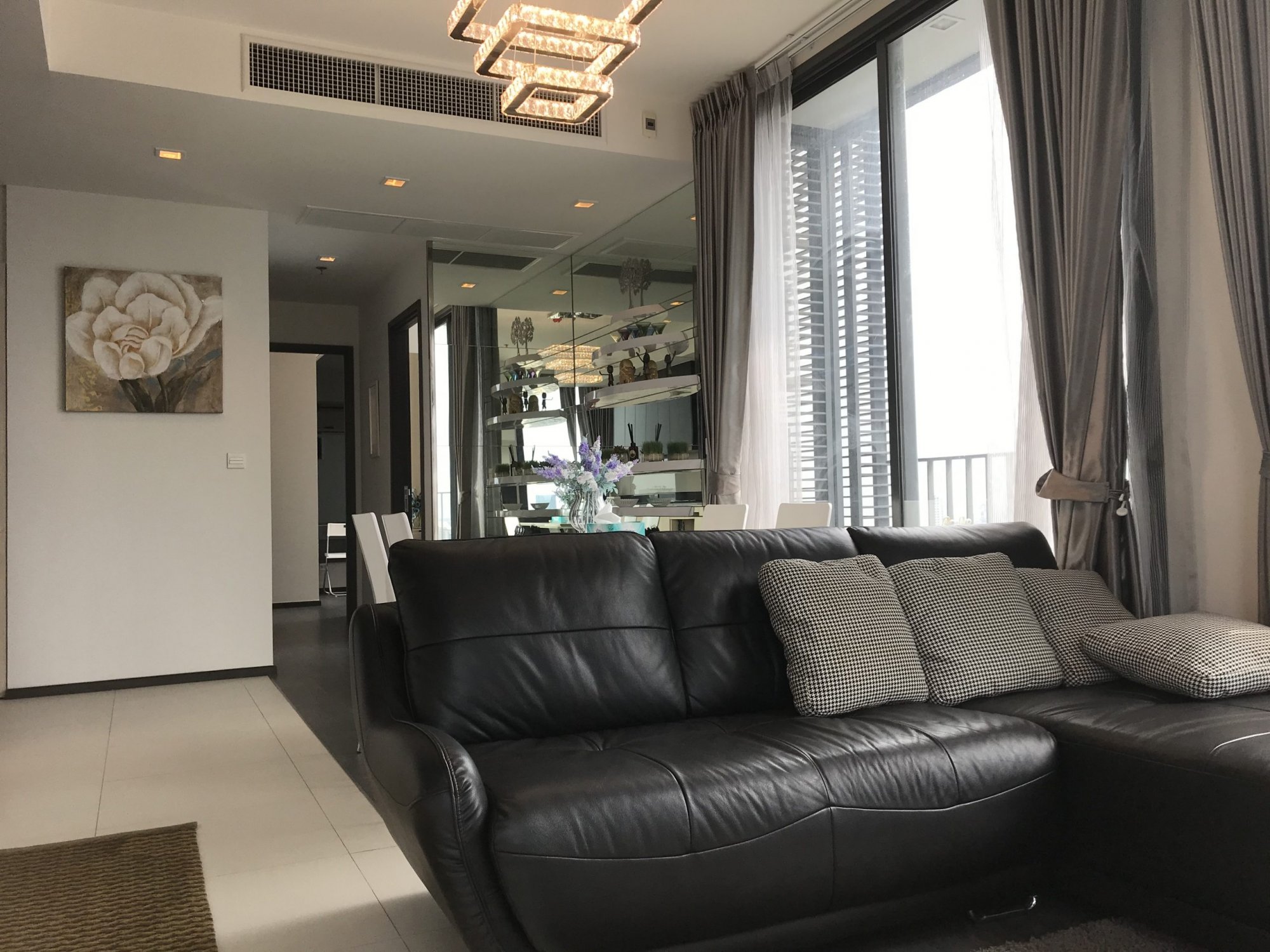 ปล่อยเช่า! Edge Sukhumvit 23 ราคาพิเศษ เพียง 55,000 บาท/เดือน 2 ห้องนอน 2 ห้องน้ำ 60ตรม ใกล้ BTS สุขุมวิท เฟอร์นิเจอร์ครบพร้อมเข้าอยู่ PROP0000120
