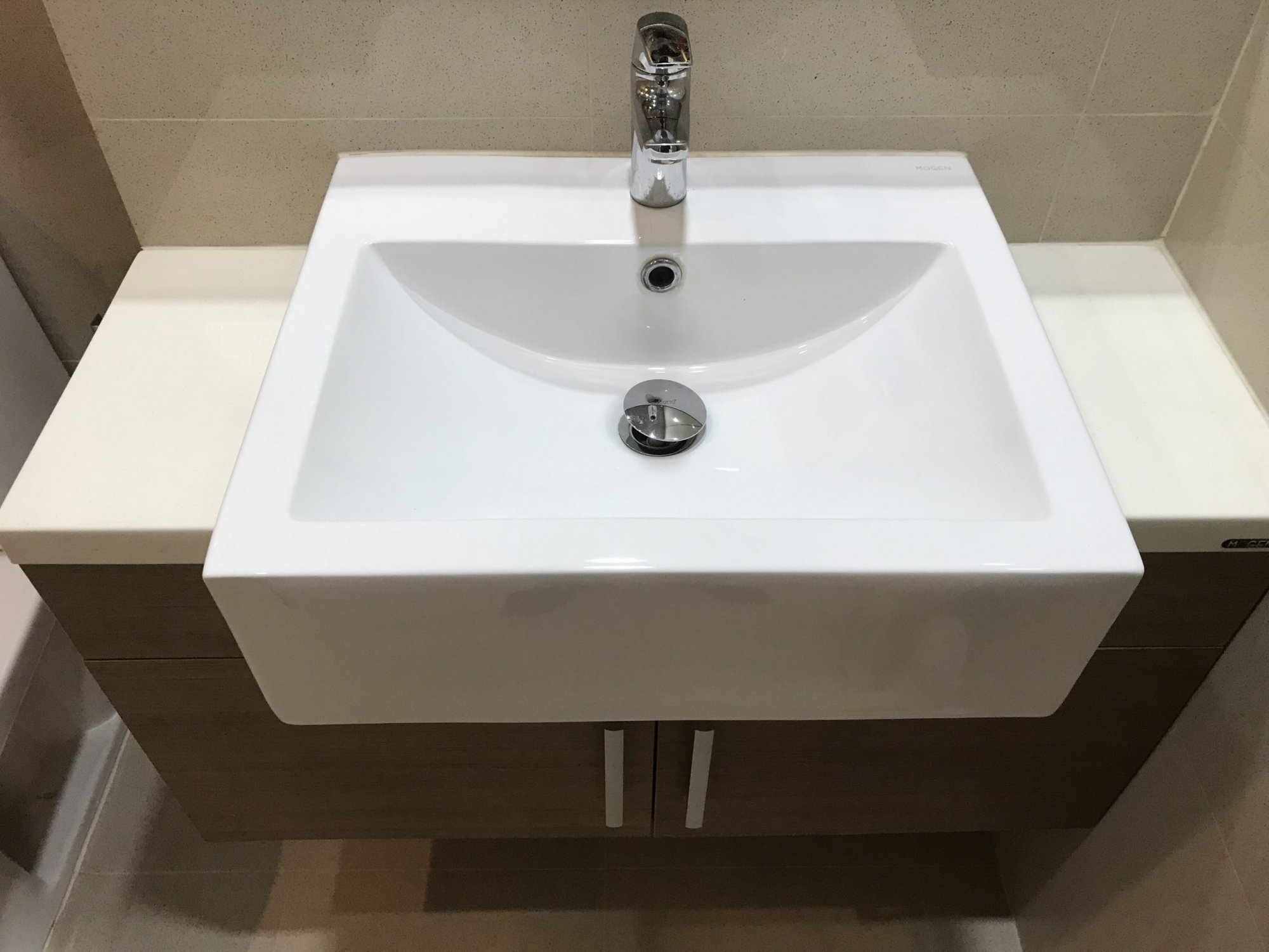 ให้เช่า! Noble Refine 1 Studio 34 ตรม. เพียง 25,000บาท/เดือน เฟอร์นิเจอร์ครบพร้อมเข้าอยู่ PROP000123