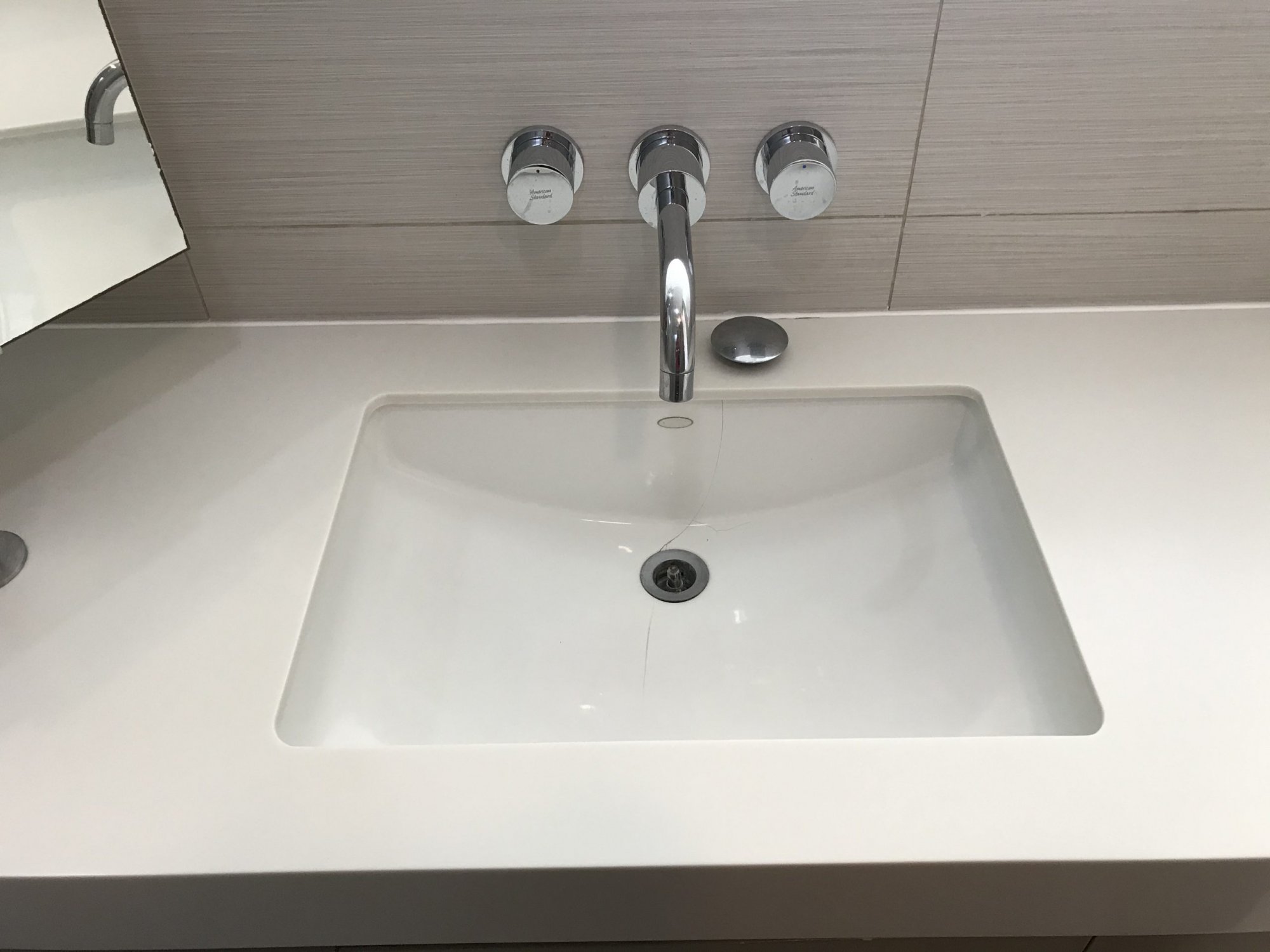 ปล่อยเช่า! Siri at Sukhumvit ในราคาเพียง 35,000บาท/เดือน 1 ห้องนอน 1 ห้องน้ำ 52ตรม. ห้องใหญ่อยู่สบาย ใกล้ BTS ทองหล่อ เฟอร์นิเจอร์ครบพร้อมเข้าอยู่ PROP000150