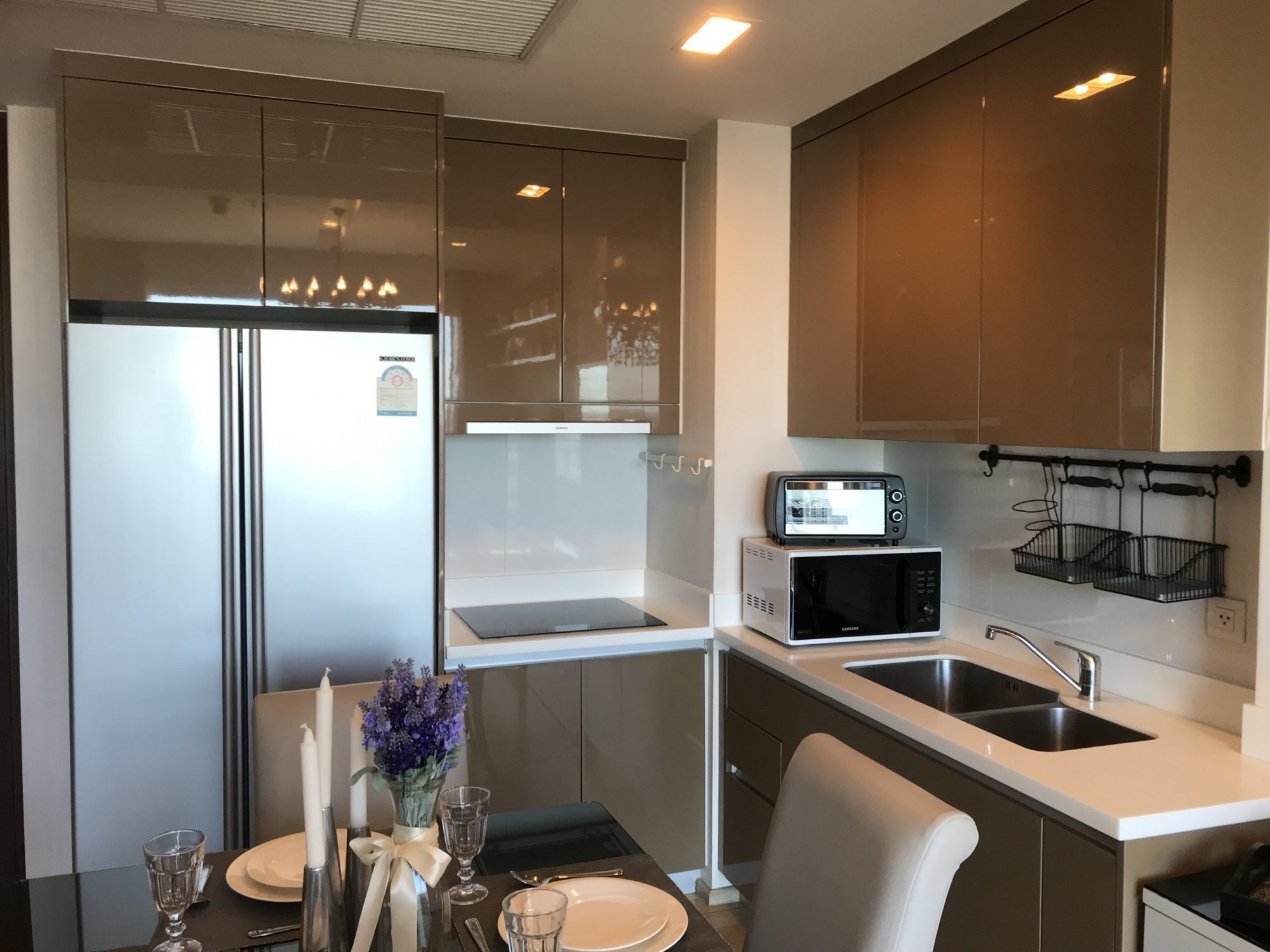 ** ขาย/เช่า ** Siri at Sukhumvit ขายเพียง 16,590,000บาท รวมค่าใช้จ่ายทุกอย่าง เช่าเพียง 65,000บาท/เดือน 2 ห้องนอน 2 ห้องน้ำ 70ตรม. ใกล้ BTS ทองหล่อ เฟอร์นิเจอร์ครบพร้อมเข้าอยู่ PROP000151