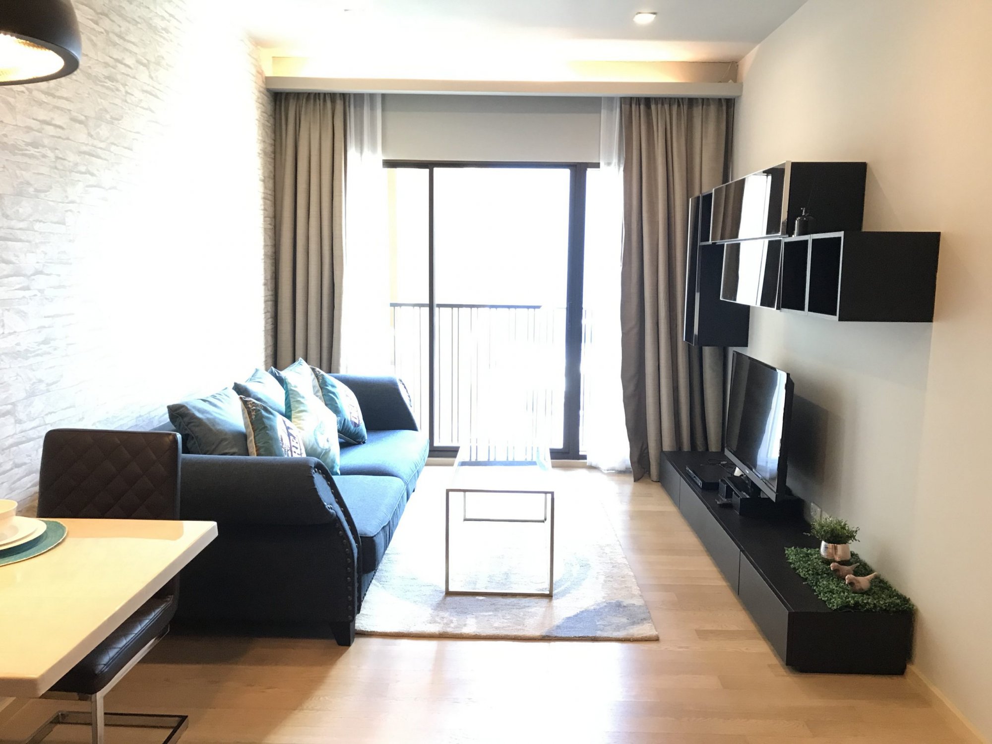 ถูกมาก ให้เช่า! Noble Refine 1 ห้องนอน 51 ตรม. ใกล้ BTS พร้อมพงษ์ เพียง 32,000บาท/เดือน เฟอร์นิเจอร์ครบพร้อมเข้าอยู่ (PROP000156)