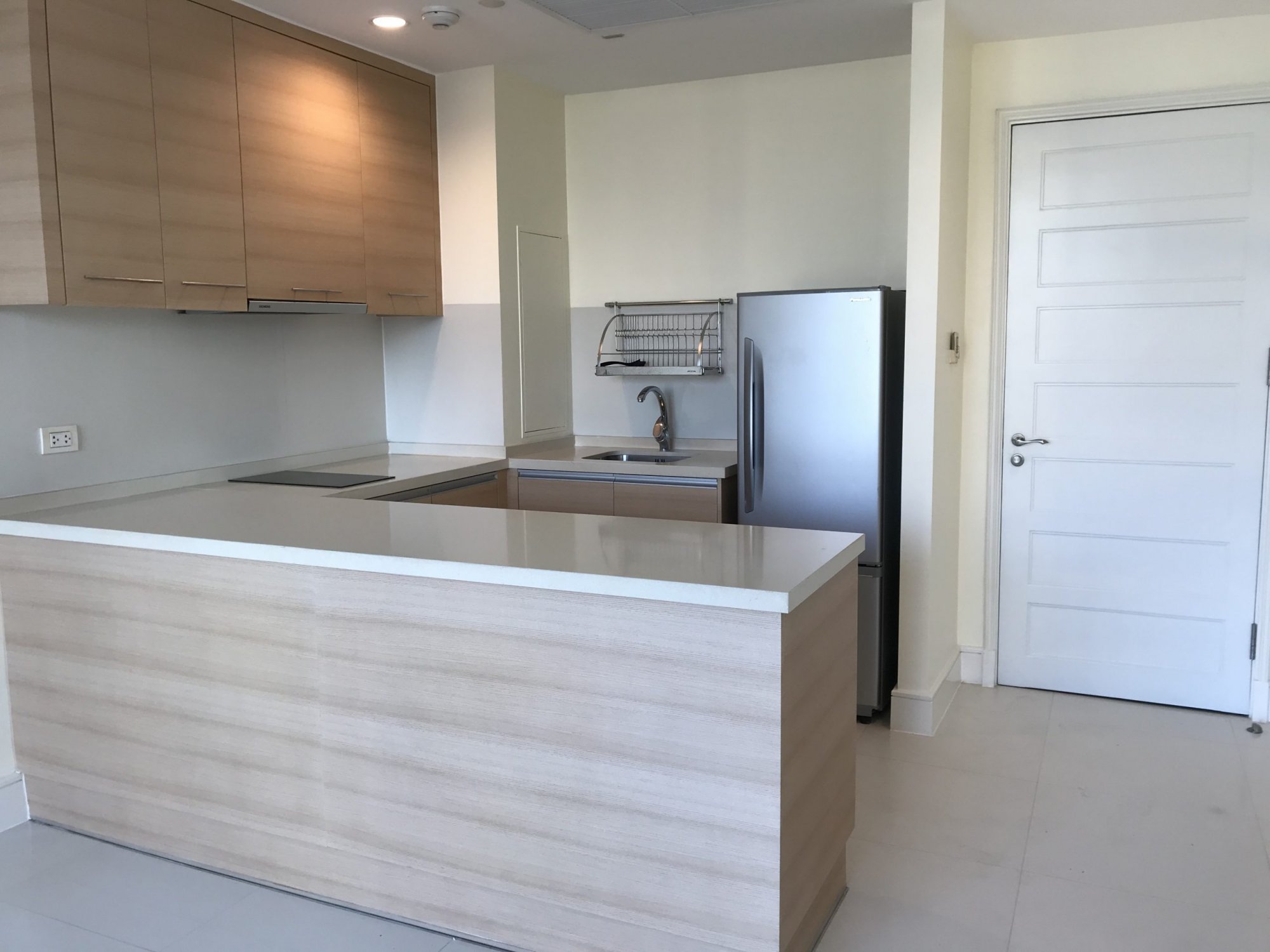 For Sale! at Aguston Sukhumvit 22 1 Bedroom 1 Bathroom 6,000,000 THB Transfer 50/50 Fully furnished (PROP000157)