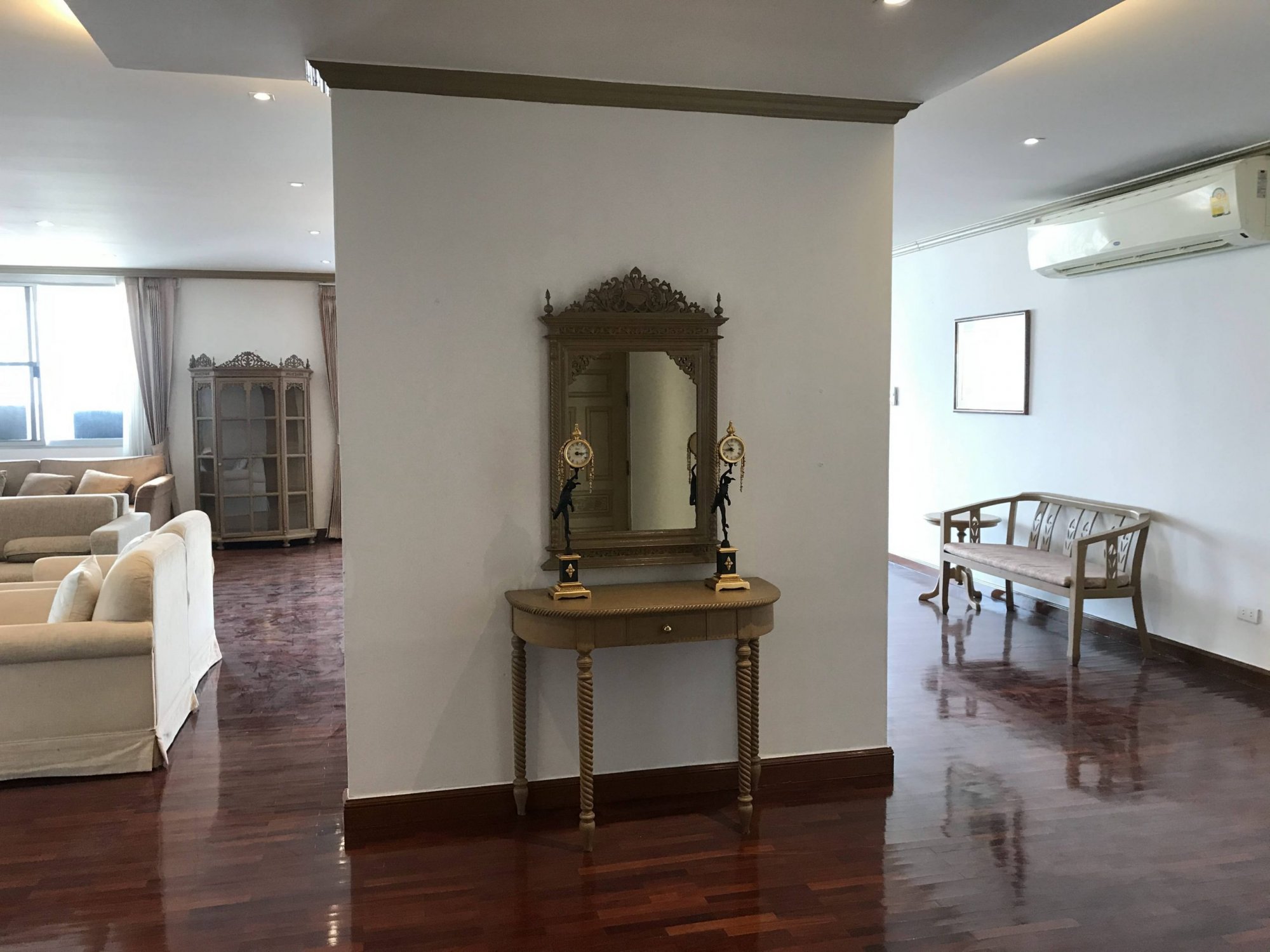 ให้เช่า! D.S. Tower 1 Sukhumvit 33 3 ห้องนอน 243 ตรม. ใกล่ BTS พร้อมพงษ์ เพียง 65,000บาท/เดือน (ต่อรองราคาได้) เฟอร์นิเจอร์ครบพร้อมเข้าอยู่ (PROP000161)