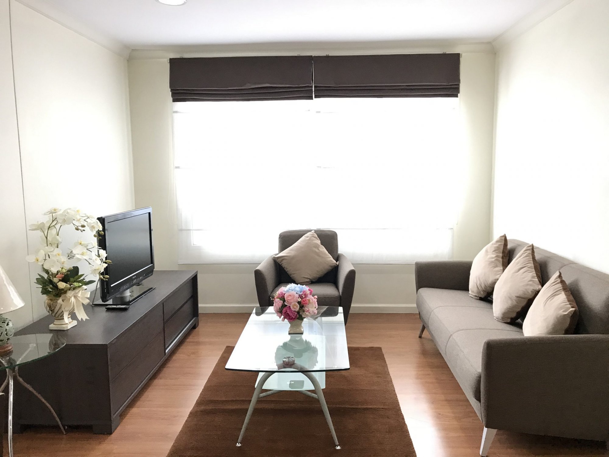 ให้เช่า! Lumpini Suite Sukhumvit 41 ห้องมุม 2 ห้องนอน 61 ตรม. ใกล่ BTS พร้อมพงษ์ เพียง 30,000บาท/เดือน (ต่อรองราคาได้) เฟอร์นิเจอร์ครบพร้อมเข้าอยู่ (PROP000163)