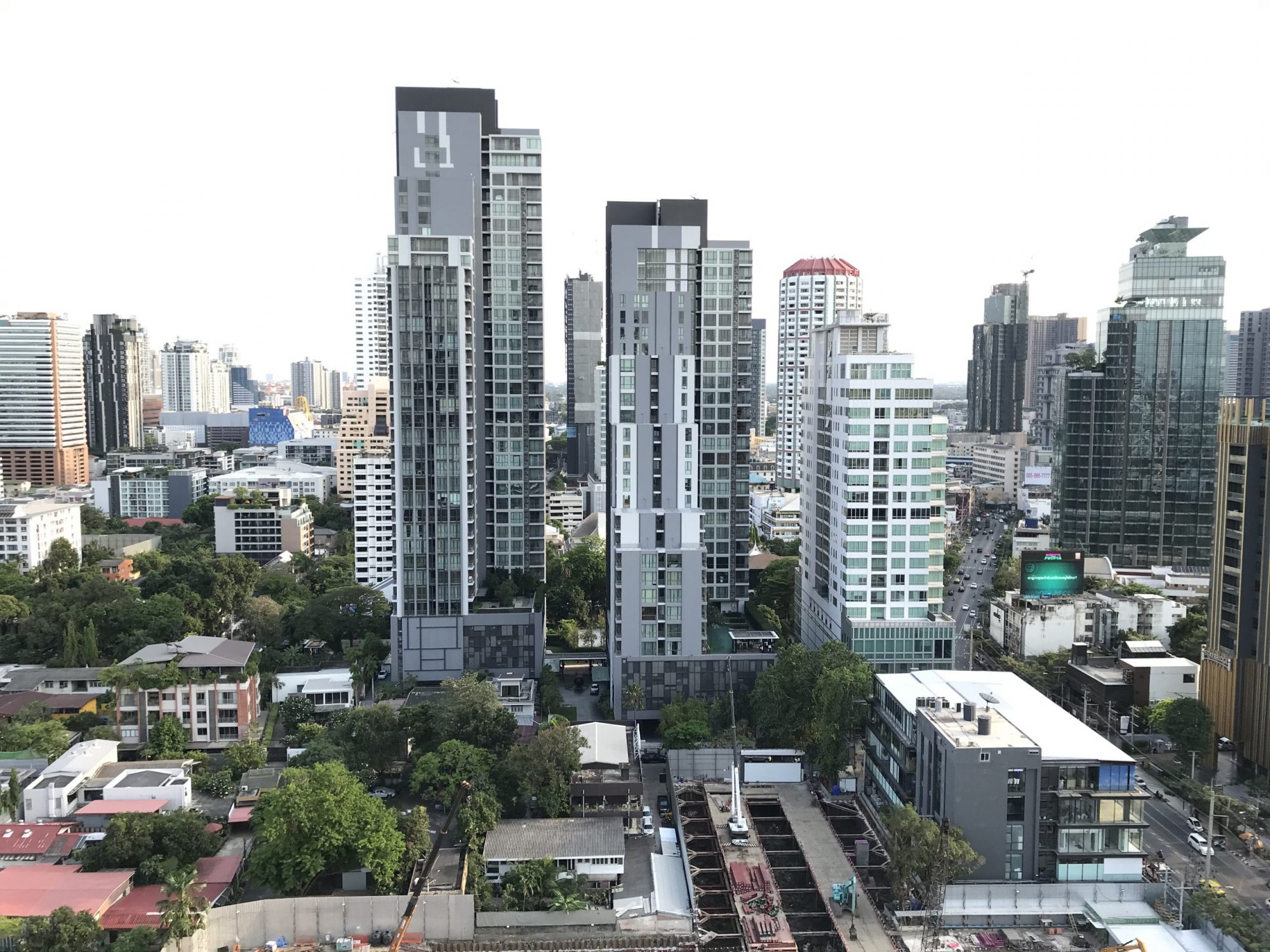 ปล่อยเช่า! คอนโดดังย่านทองหล่อ HQ Thonglor เพียง 49,000บาท/เดือน 1 ห้องนอน 1 ห้องนอน 46ตรม. ใกล้ BTS ทองหล่อ เฟอร์เจอร์ครบพร้อมเข้าอยู่ PROP000170