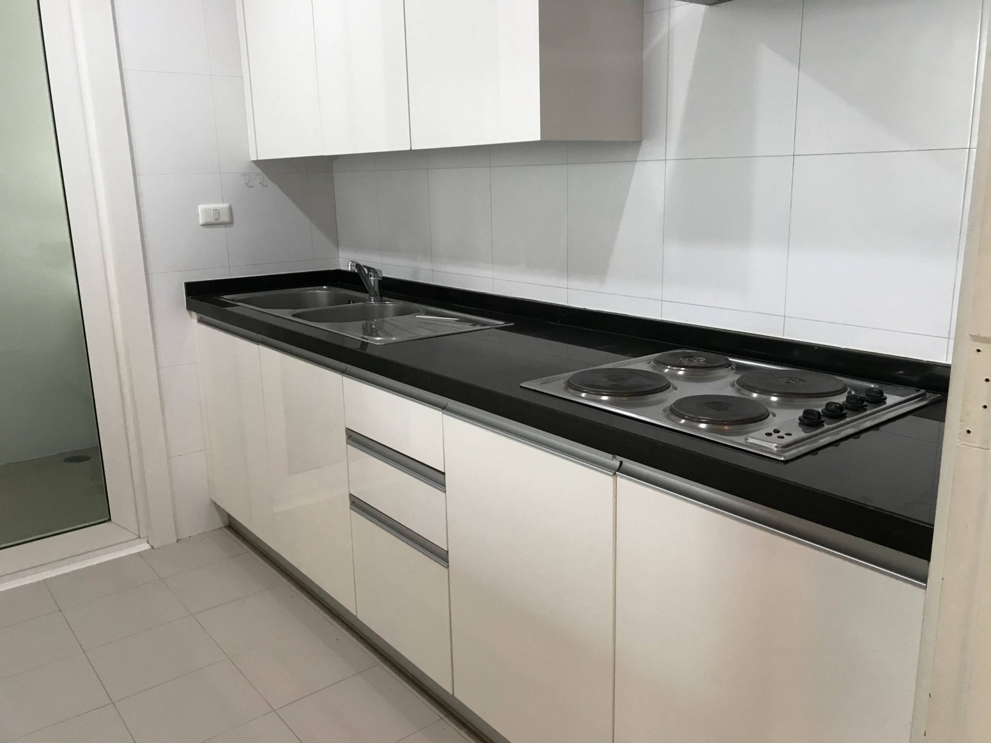 คุ้มสุดๆให้เช่า ที่ Siri Residence ราคาดี เพียง 55,000บาท/เดือน  2 ห้องนอน 2 ห้องน้ำ 107 ตรม ใกล้ BTS พร้อมพงษ์ เฟอร์นิเจอร์ครบพร้อมเข้าอยู่ (ราคาต่อรองได้) (PROP000175)