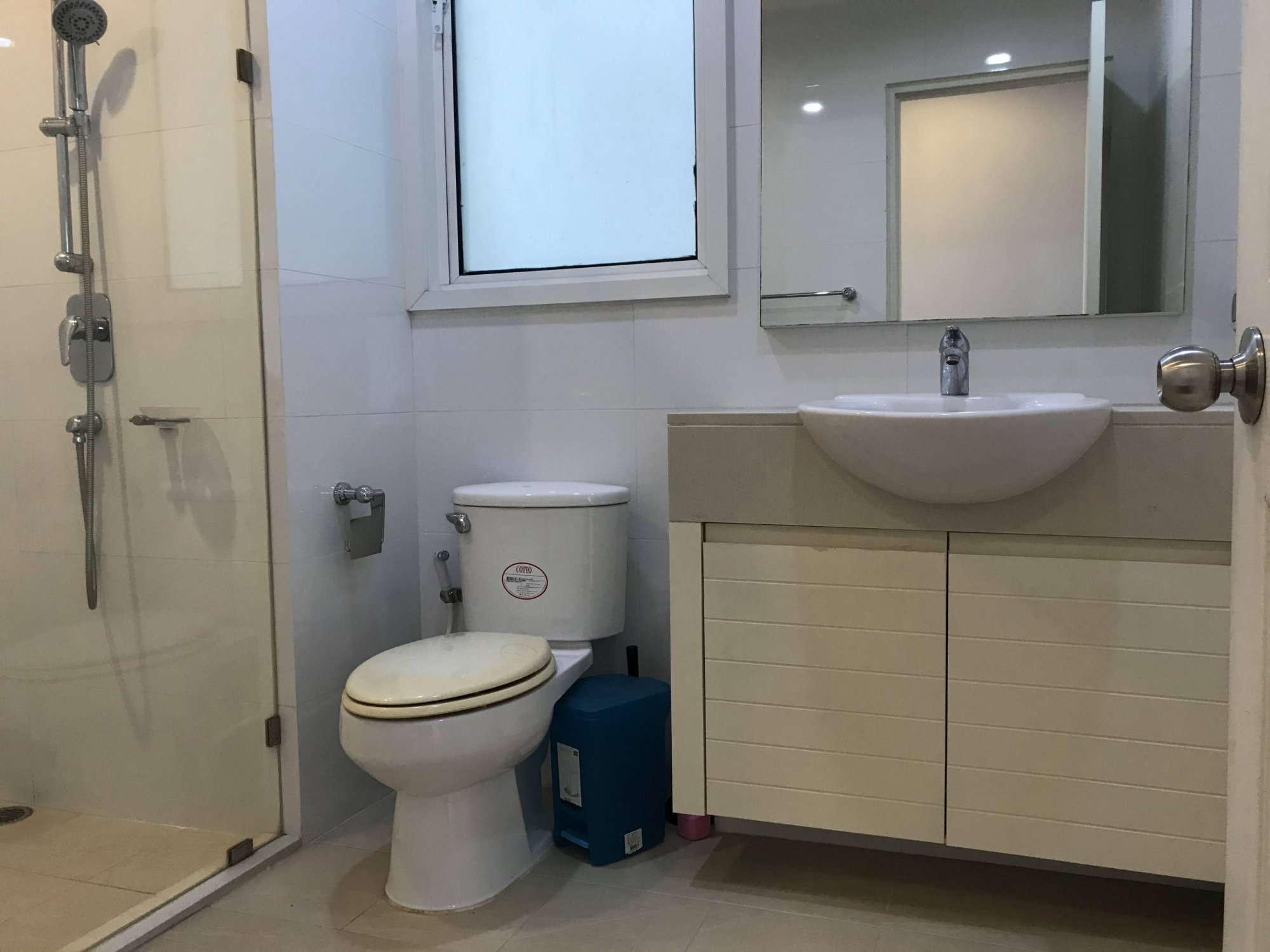 คุ้มสุดๆให้เช่า ที่ Siri Residence ราคาดี เพียง 55,000บาท/เดือน  2 ห้องนอน 2 ห้องน้ำ 107 ตรม ใกล้ BTS พร้อมพงษ์ เฟอร์นิเจอร์ครบพร้อมเข้าอยู่ (ราคาต่อรองได้) (PROP000175)