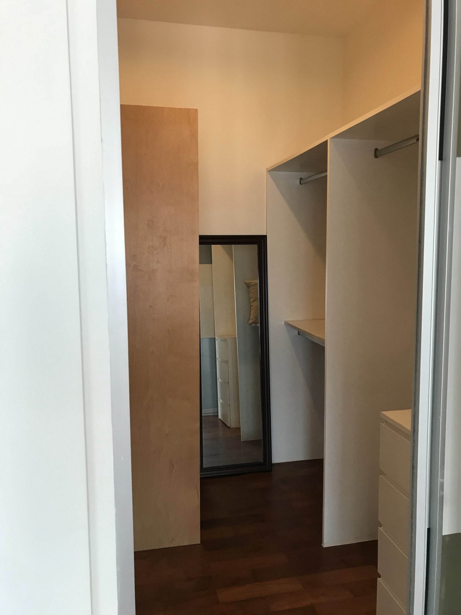 คุ้มสุดๆให้เช่า ที่ Siri Residence ราคาดี เพียง 55,000บาท/เดือน  2 ห้องนอน 2 ห้องน้ำ 97 ตรม ใกล้ BTS พร้อมพงษ์ เฟอร์นิเจอร์ครบพร้อมเข้าอยู่ (ราคาต่อรองได้) (PROP000176)