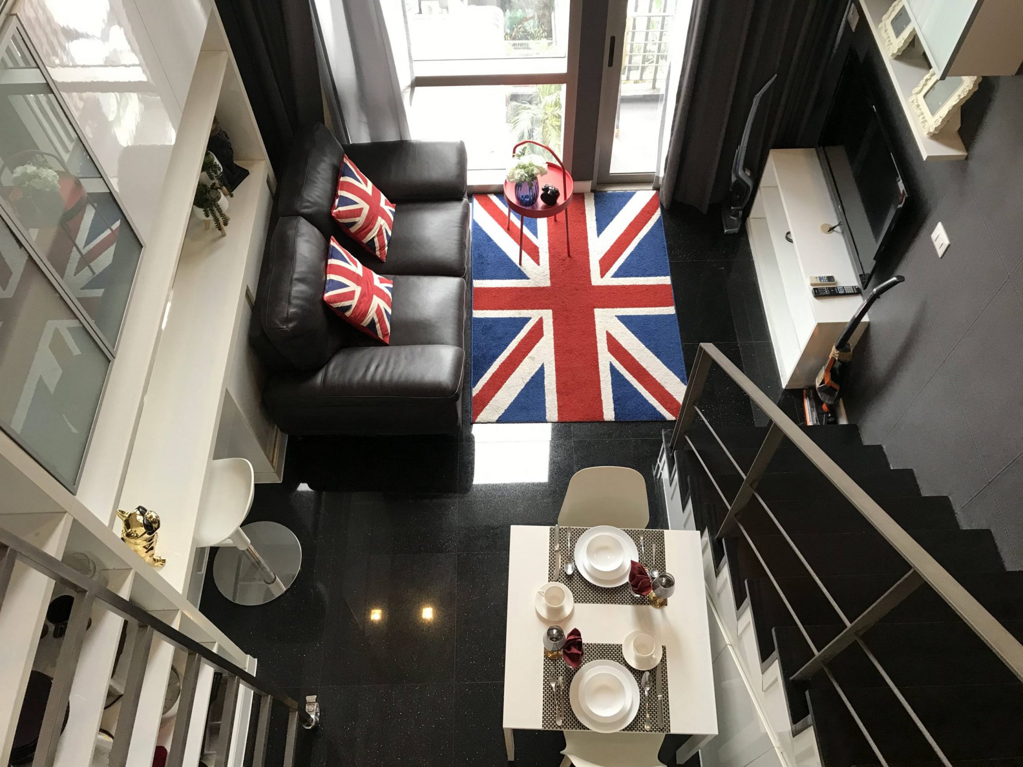 ปล่อยเช่า! ASHTON MORPH 38 ในราคาเพียง 34,000บาท/เดือน Type Duplex 1 ห้องนอน ขนาด 40ตรม. ใกล้ BTS ทองหล่อ เฟอร์นิเจอร์ครบพร้อมเข้าอยู่ PROP000180