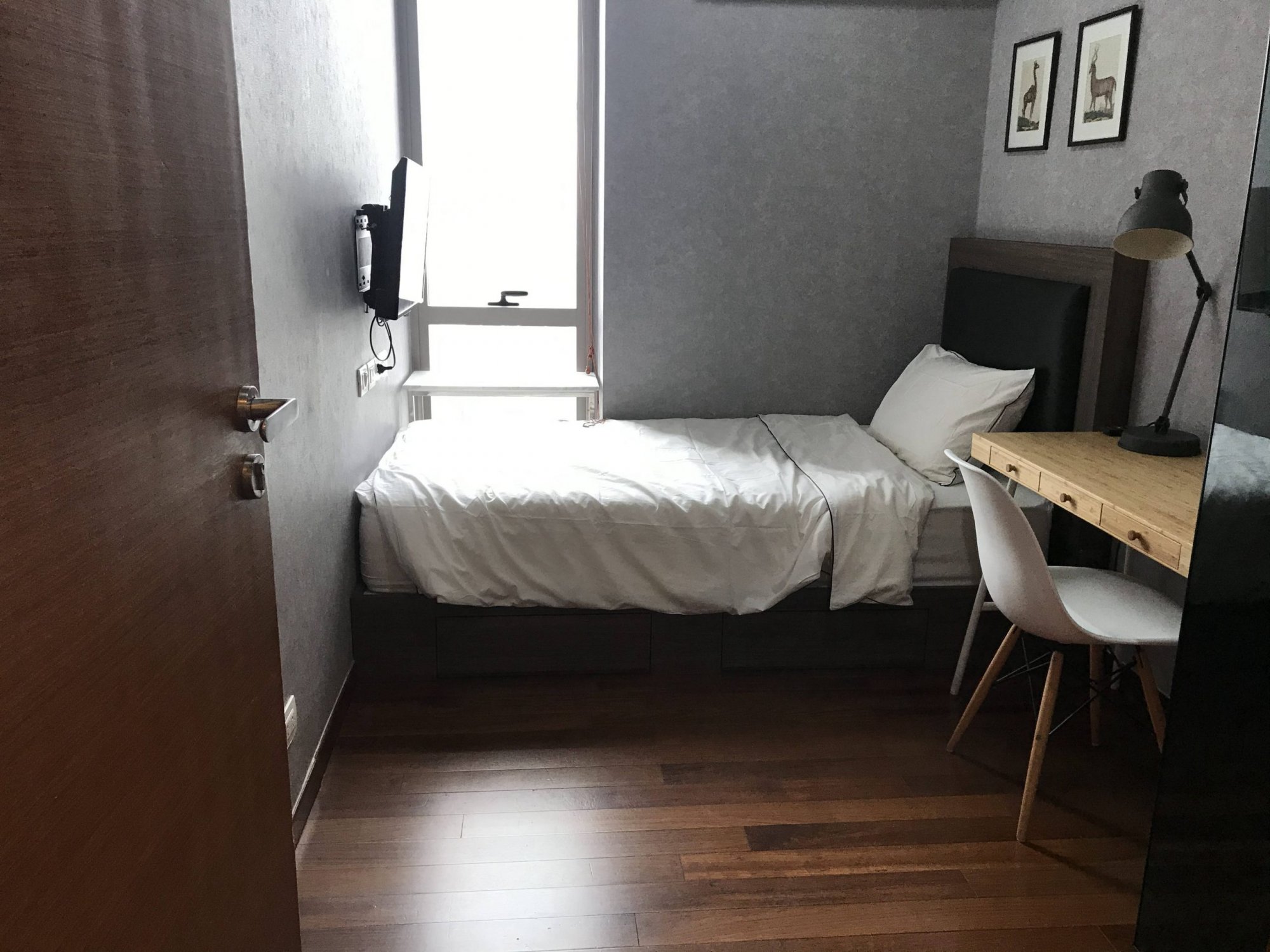 ** ลดกระหน่ำ! ** ASHTON MORPH 38 ปล่อยเช่า ในราคาเพียง 50,000บาท/เดือน 2 ห้องนอน 1 ห้องน้ำ 56. 5ตรม. ใกล้ BTS ทองหล่อ เฟอร์นิเจอร์ครบพร้อมเข้าอยู่ PROP000186