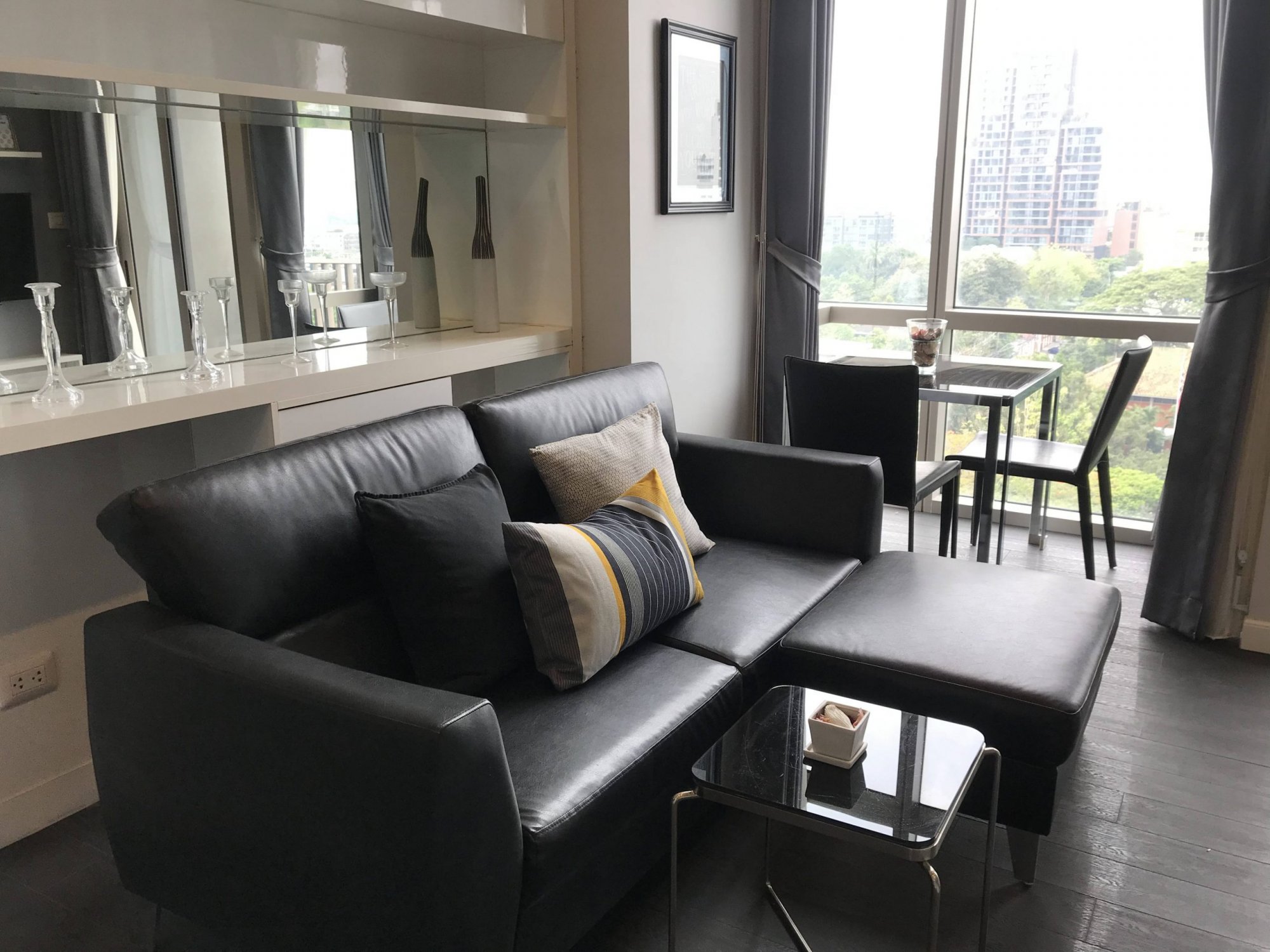 ปล่อยเช่า! ASHTON MORPH 38 ในราคาเพียง 35,000บาท/เดือน Type Duplex 1 ห้องนอน ขนาด 38ตรม. ใกล้ BTS ทองหล่อ เฟอร์นิเจอร์ครบพร้อมเข้าอยู่ PROP000188