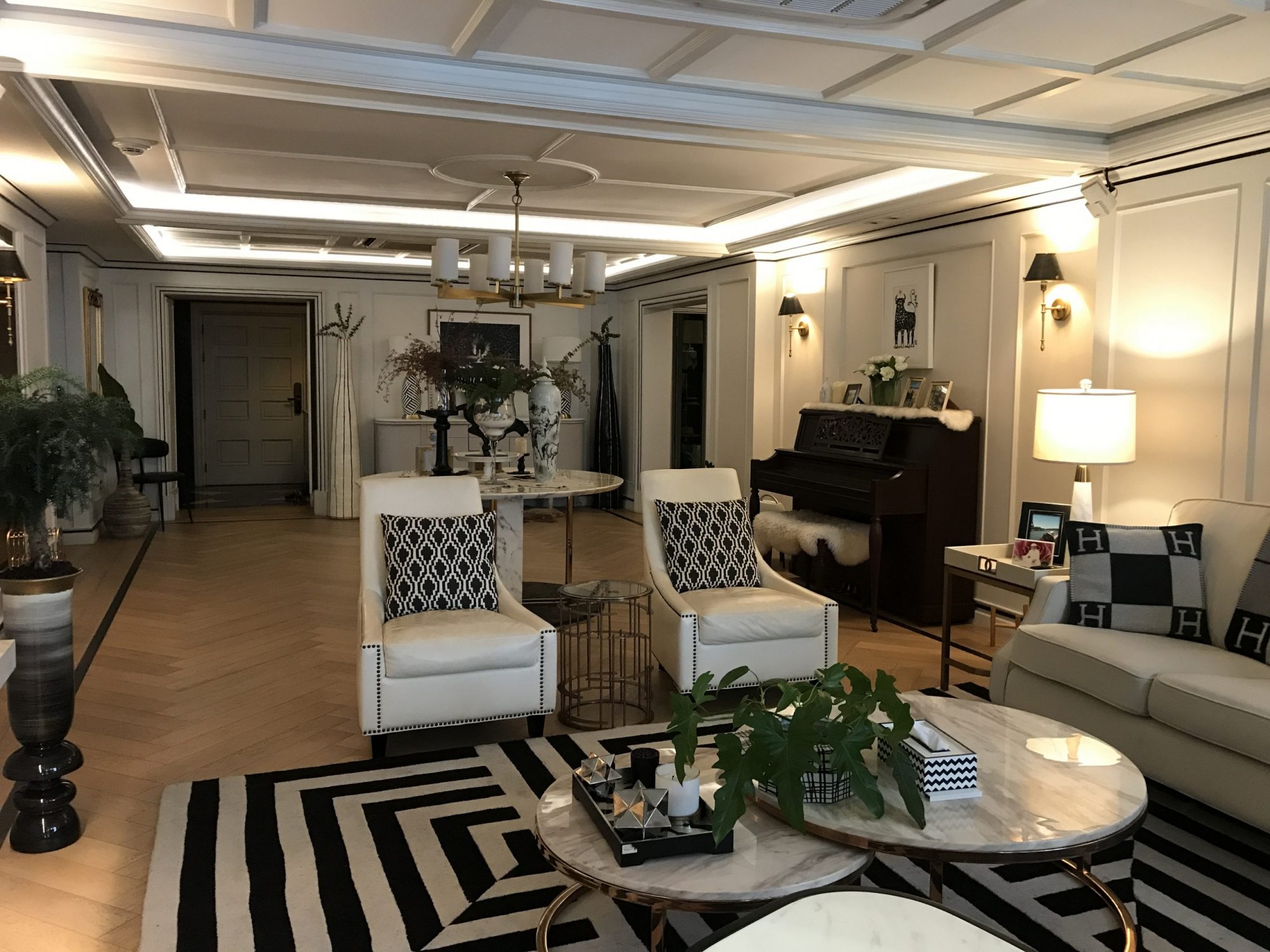 For Sale at President Park Sukhumvit 24 3 Bedroom 3 Bathroom Sale 37,000,000 THB (Transfer 50/50) Fully furnished (can negotiate ) (PROP000201)