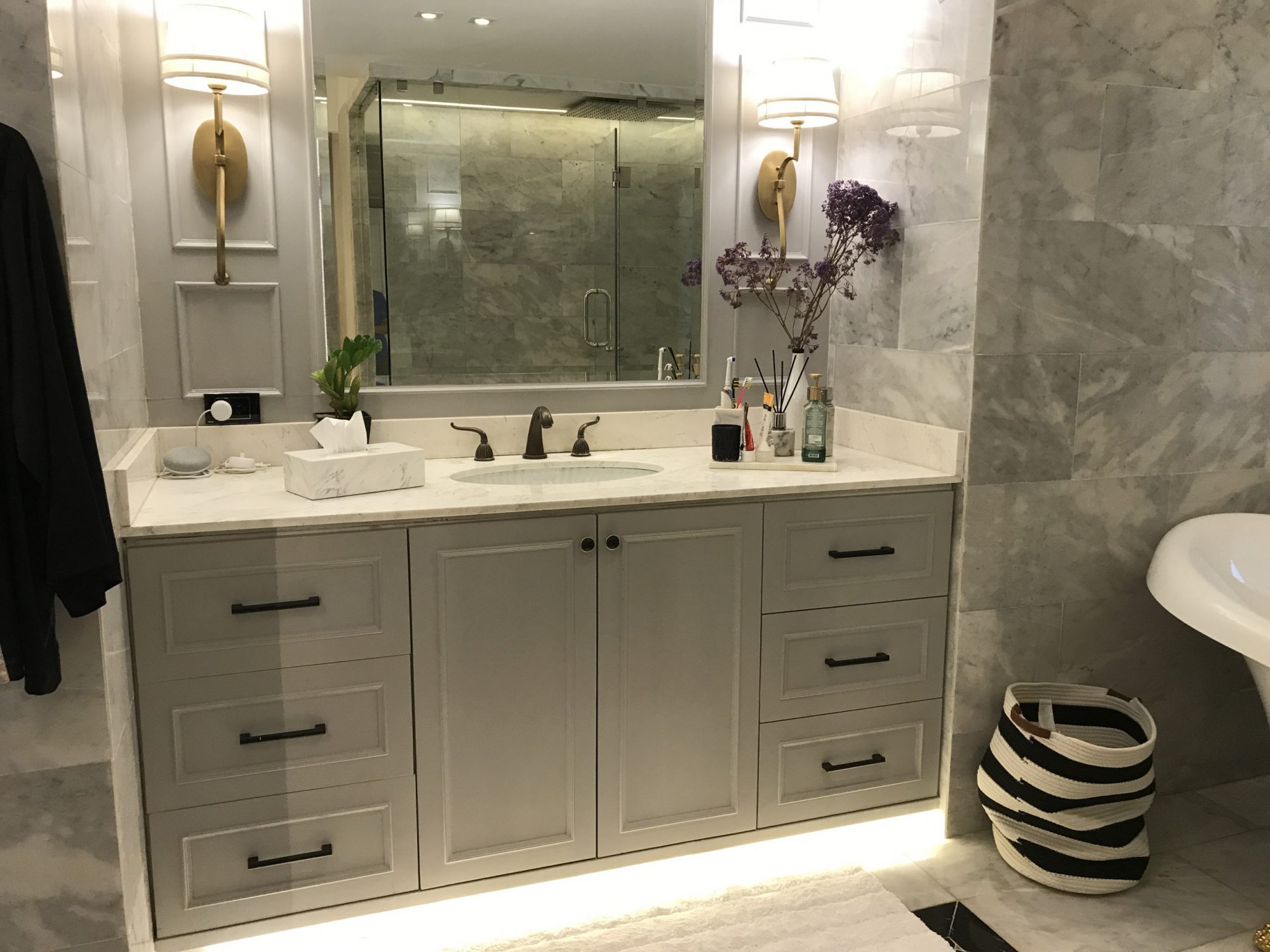 For Sale at President Park Sukhumvit 24 3 Bedroom 3 Bathroom Sale 37,000,000 THB (Transfer 50/50) Fully furnished (can negotiate ) (PROP000201)