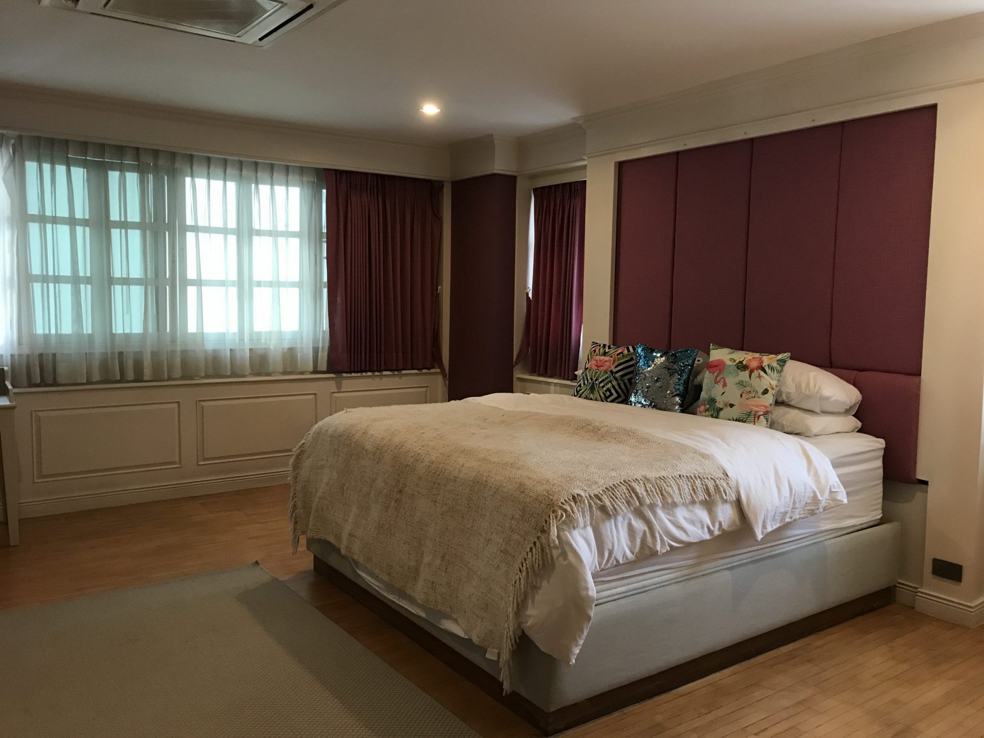 For Sale at President Park Sukhumvit 24 3 Bedroom 3 Bathroom Sale 37,000,000 THB (Transfer 50/50) Fully furnished (can negotiate ) (PROP000201)