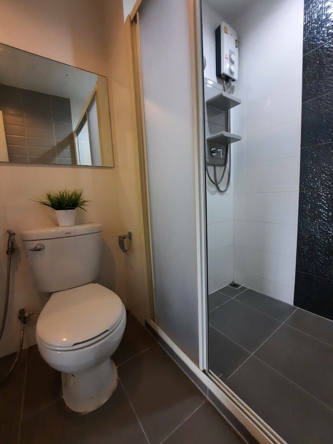 For Sale! at Aspire Rama9 1 Bedroom 1 Bathroom 3,1700,000 THB  (All inclusive) Fully furnished (PROP000207)