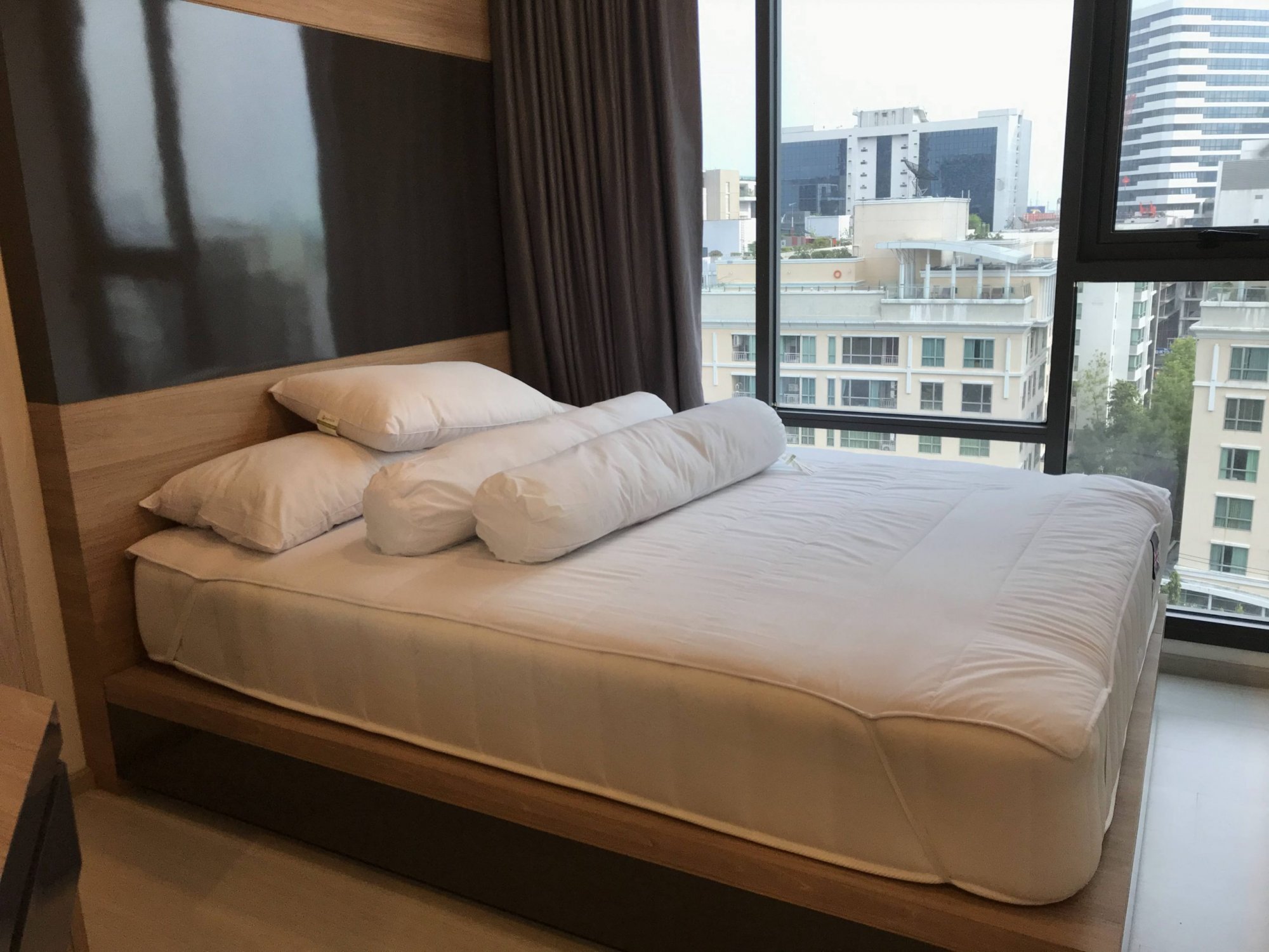 ** ขาย/เช่า ** Rhythm Sukhumvit 42 ขายเพียง 11,000,000บาท รวมทุกอย่าง เช่าเพียง 55,000บาท/เดือน 2 ห้องนอน 2 ห้องน้ำ 56ตรม. ใกล้ BTS พระโขนง เฟอร์นิเจอร์ครบพร้อมเข้าอยู่ (ราคาต่อรองได้) PROP000212