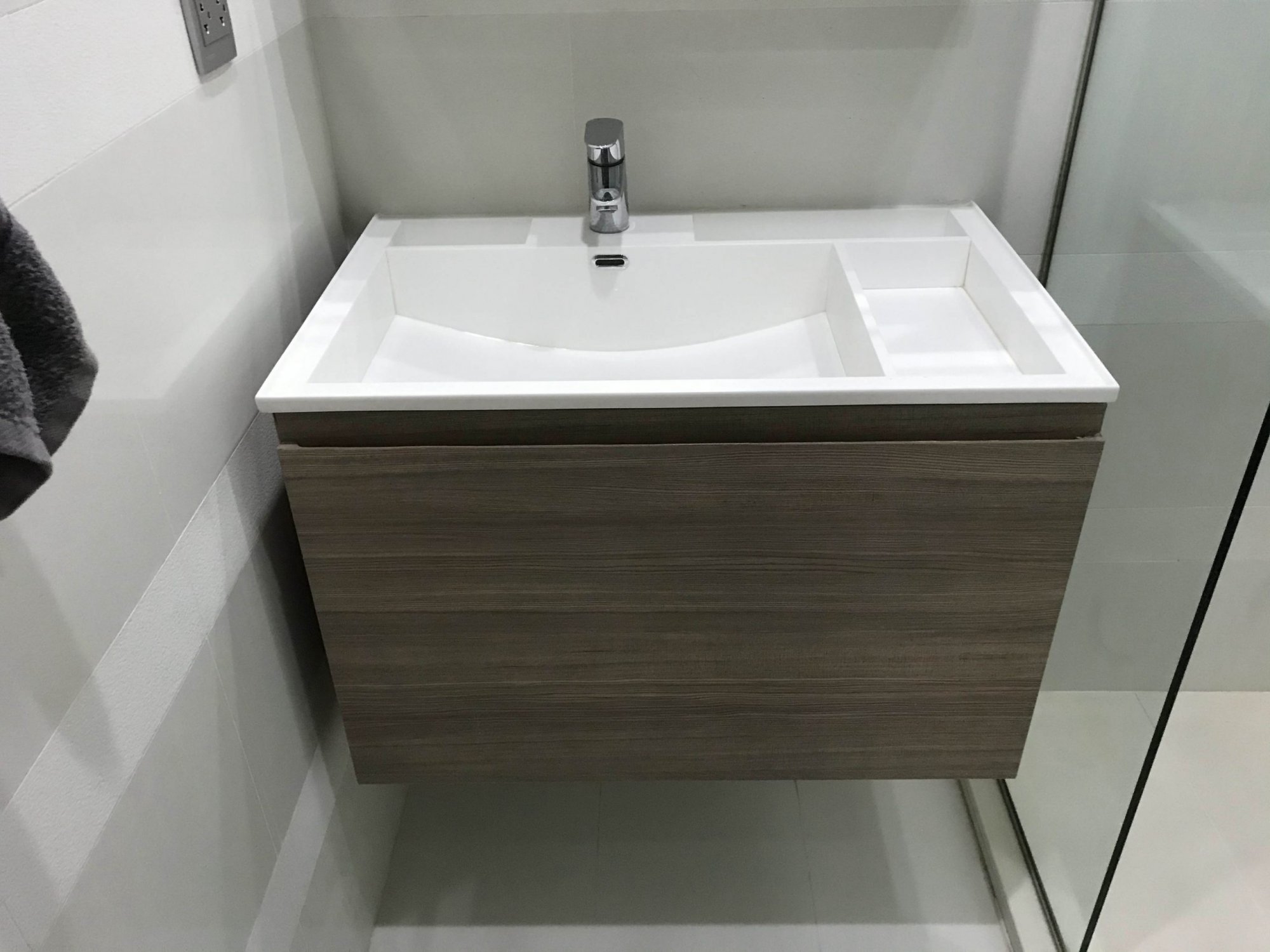 ** ขายด่วน! ** Keyne by Sansiri พร้อมให้คุณเป็นเจ้าของ ในราคาเพียง 14,000,000บาท รวมค่าใช้จ่ายทุกอย่าง 2 ห้องนอน 2 ห้องน้ำ 75ตรม. ใกล้ BTS ทองหล่อ เฟอร์นิเจอร์ครบพร้อมเข้าอยู่ (ราคาต่อรองได้) PROP000220