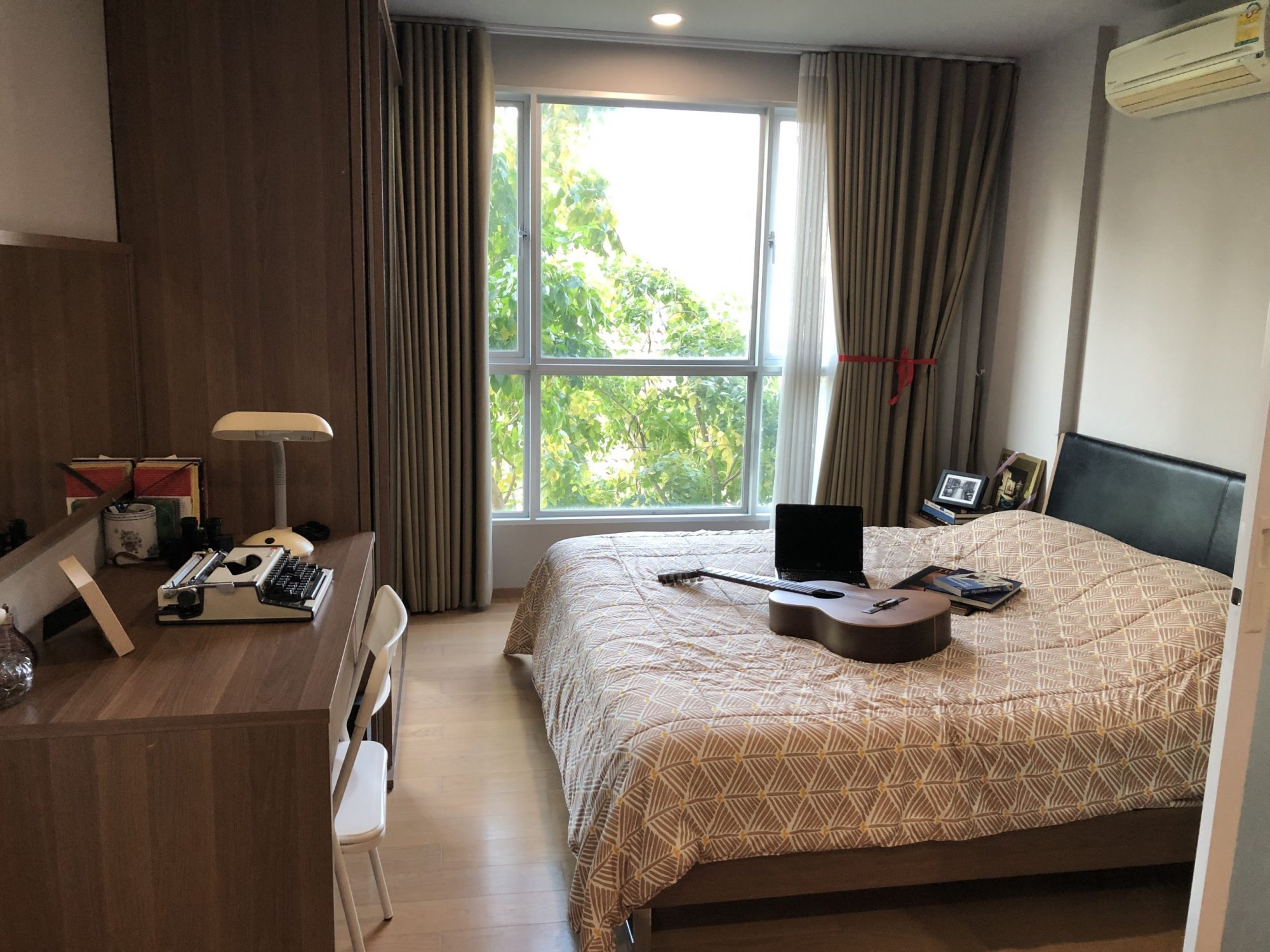 ลดอย่างเยอะ มาเร็ว ปล่อยขาย/เช่า! Hive Sukhumvit 65 1 ห้องนอน 40 ตรม ใกล้ BTS พระโขนง เพียง 3,800,000 บาท ค่าโอนคนละครึ่ง หรือ เช่าเพียง 16,000 บาท/เดือน เฟอร์นิเจอร์ครบพร้อมเข้าอยู่ (PROP000238)