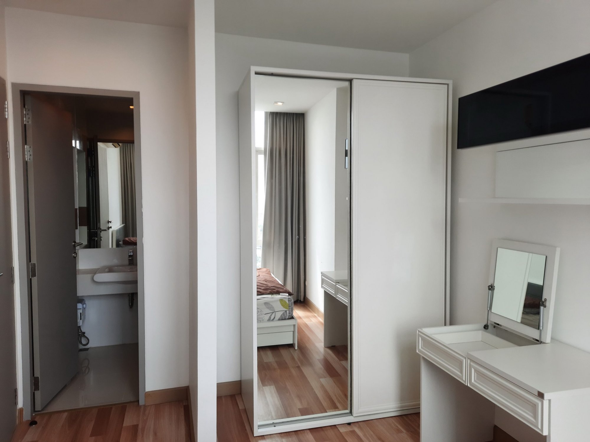 ** Hot Deal! ** Ideo Verve ให้เช่า ราคาพิเศษเพียง 25,000บาท/เดือน 2 ห้องนอน 1 ห้องน้ำ 57ตรม. ใกล้ BTS อ่อนนุช เฟอร์นิเจอร์ครบพร้อมเข้าอยู่ (ราคาต่อรองได้) PROP000249