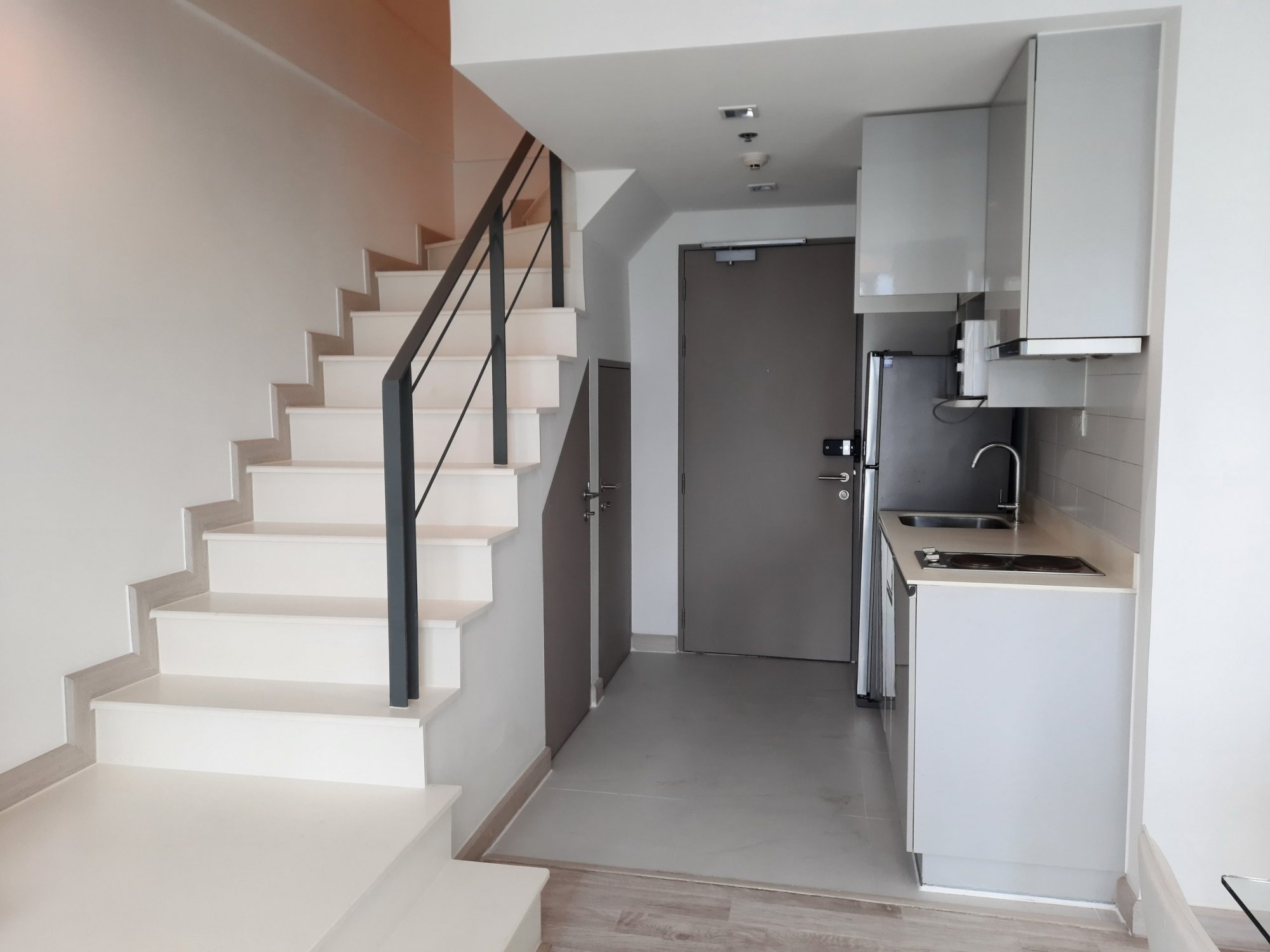 ปล่อยเช่า! Ideo Mobi Sukhumvit 81 ในราคาเพียง 30,000บาท/เดือน 2 ห้องนอน 2 ห้องน้ำ 62ตรม. ใกล้ BTS อ่อนนุช เฟอร์นิเจอร์ครบพร้อมเข้าอยู่ (ราคาต่อรองได้) PROP000252