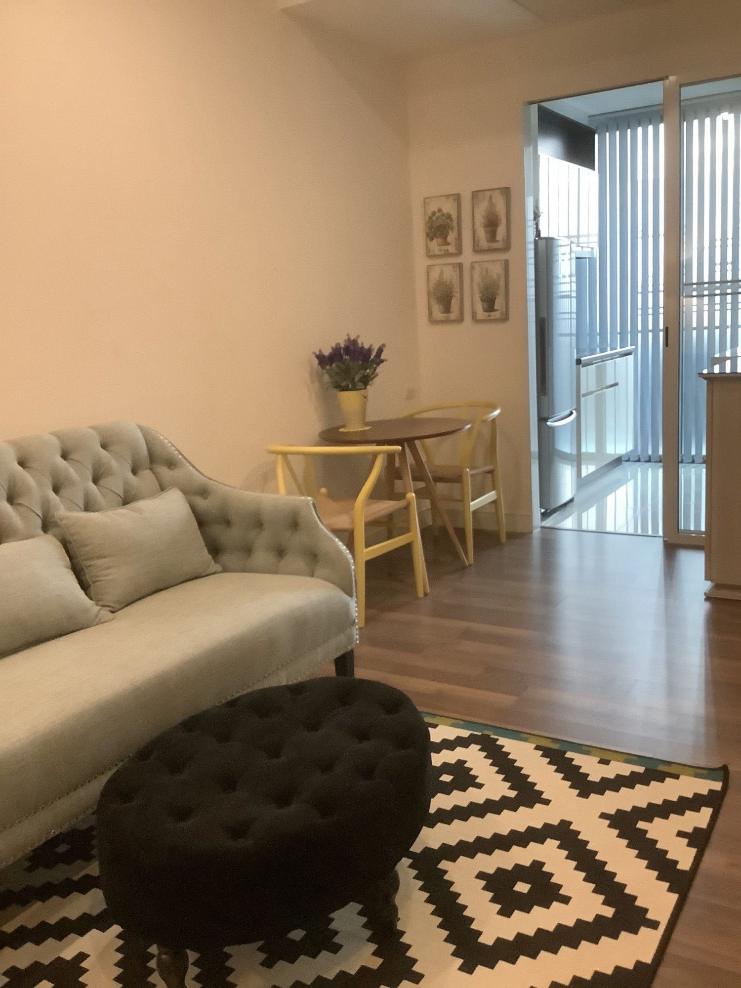 ** ขายด่วน! ** The room Sukhumvit 62 พร้อมให้คุณเป็นเจ้าของ เพียง 5,780,000บาท รวมค่าใช้จ่ายทุกอย่าง 1 ห้องนอน 1 ห้องน้ำ 45ตรม. ใกล้ BTS ปุณณวิถี เฟอร์นิเจอร์ครบพร้อมเข้าอยู่ (ราคาต่อรองได้)