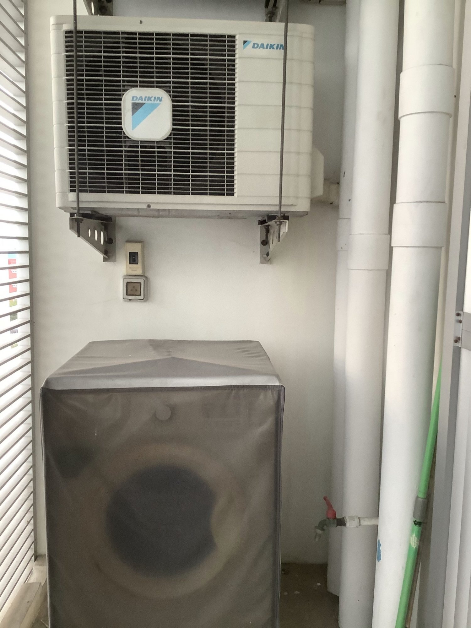 ** ขายด่วน! ** The room Sukhumvit 62 พร้อมให้คุณเป็นเจ้าของ เพียง 5,780,000บาท รวมค่าใช้จ่ายทุกอย่าง 1 ห้องนอน 1 ห้องน้ำ 45ตรม. ใกล้ BTS ปุณณวิถี เฟอร์นิเจอร์ครบพร้อมเข้าอยู่ (ราคาต่อรองได้)