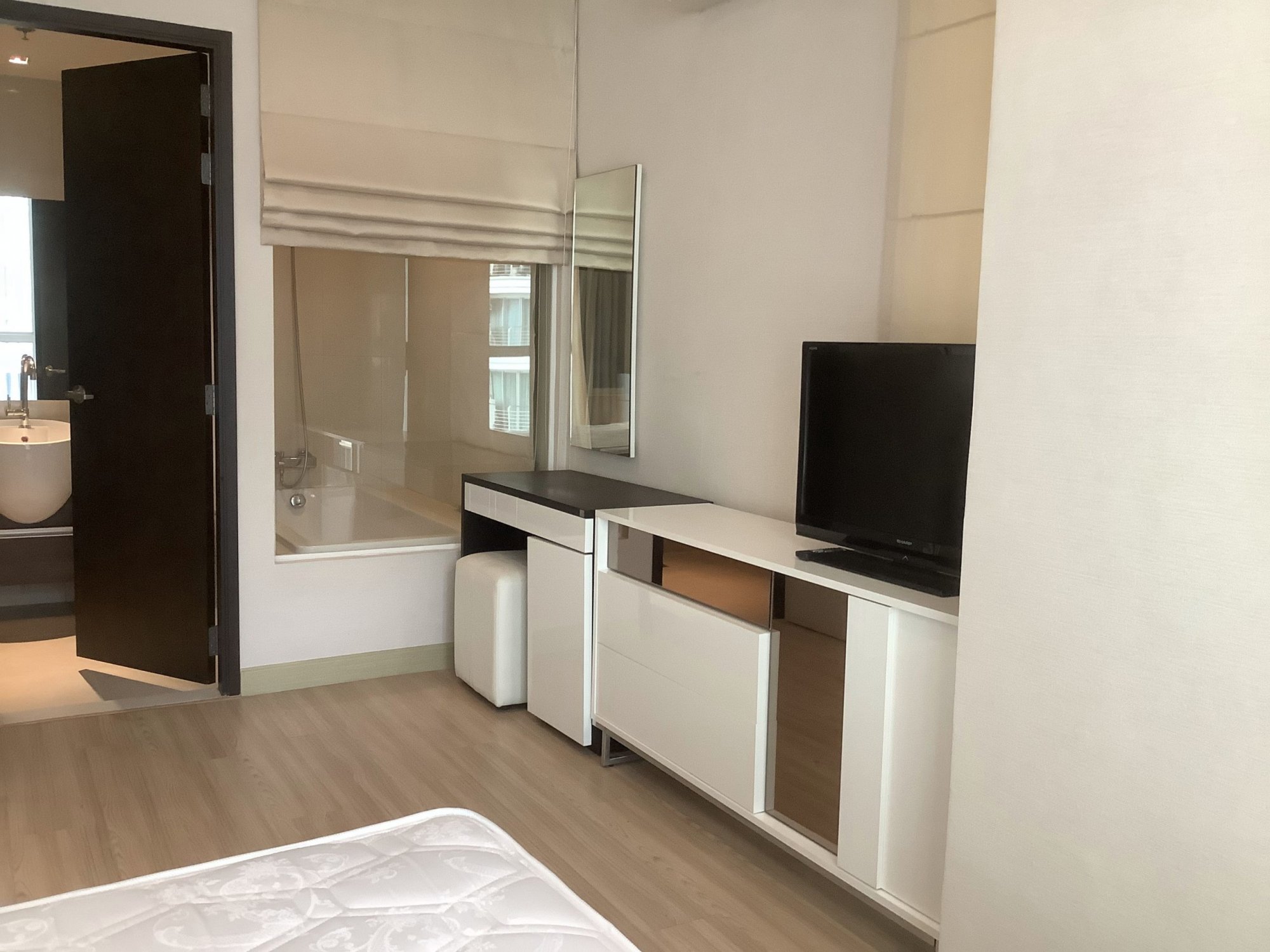 For rent at Sky Walk 2 Bedroom 1 Bathroom 40,000THB/month Fully furnished (can negotiate) Condo for rent at Sky Walk PROP000261