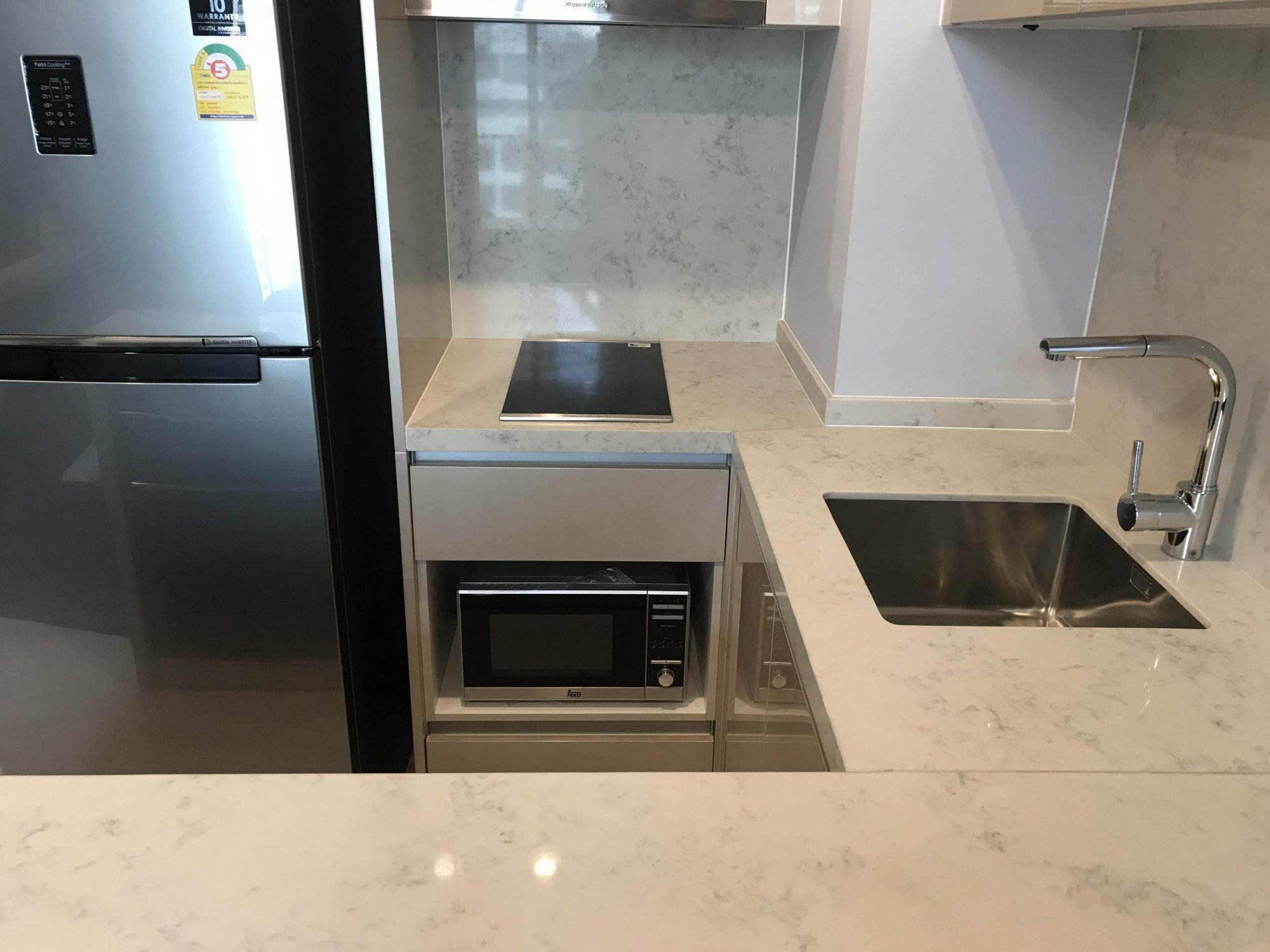 ปล่อยเช่า! Laviq Sukhumvit 57 คอนดูหรูระดับไฮเอนด์ 1 ห้องนอน 1 ห้องน้ำ 42. 15ตรม. ใจกลางทองหล่อเพียง 55,000บาท/เดือน เฟอร์นิเจอร์ครบพร้อมเข้าอยู่ PROP000269