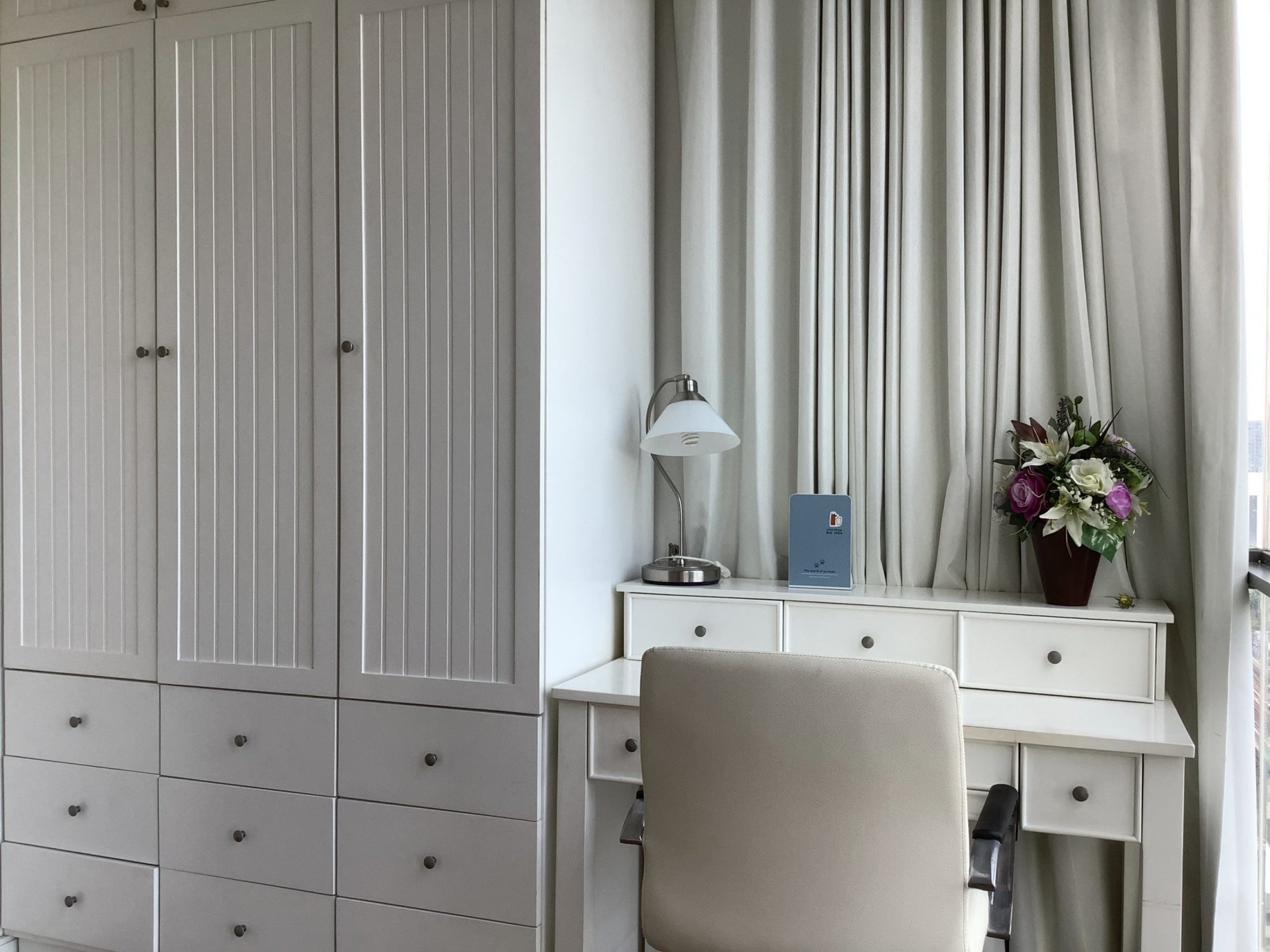 ขายพร้อมผู้เช่าราคาสุดคุ้ม! The Room Sukhumvit 62 2 ห้องนอน 2 ห้องน้ำ 75 ตรม. เพียง 11,000,000 บาท(ค่าโอนคนละครึ่ง) เฟอร์นิเจอร์ครบพร้อมเข้าอยู่