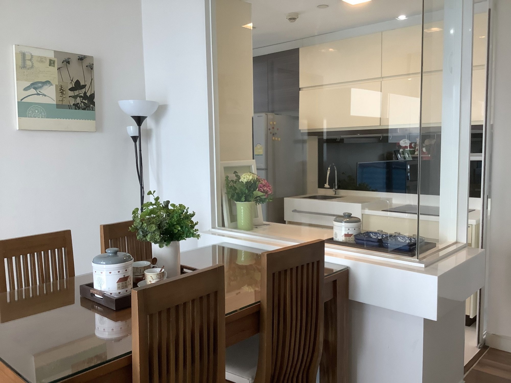 ขายพร้อมผู้เช่าราคาสุดคุ้ม! The Room Sukhumvit 62 2 ห้องนอน 2 ห้องน้ำ 75 ตรม. เพียง 11,000,000 บาท(ค่าโอนคนละครึ่ง) เฟอร์นิเจอร์ครบพร้อมเข้าอยู่