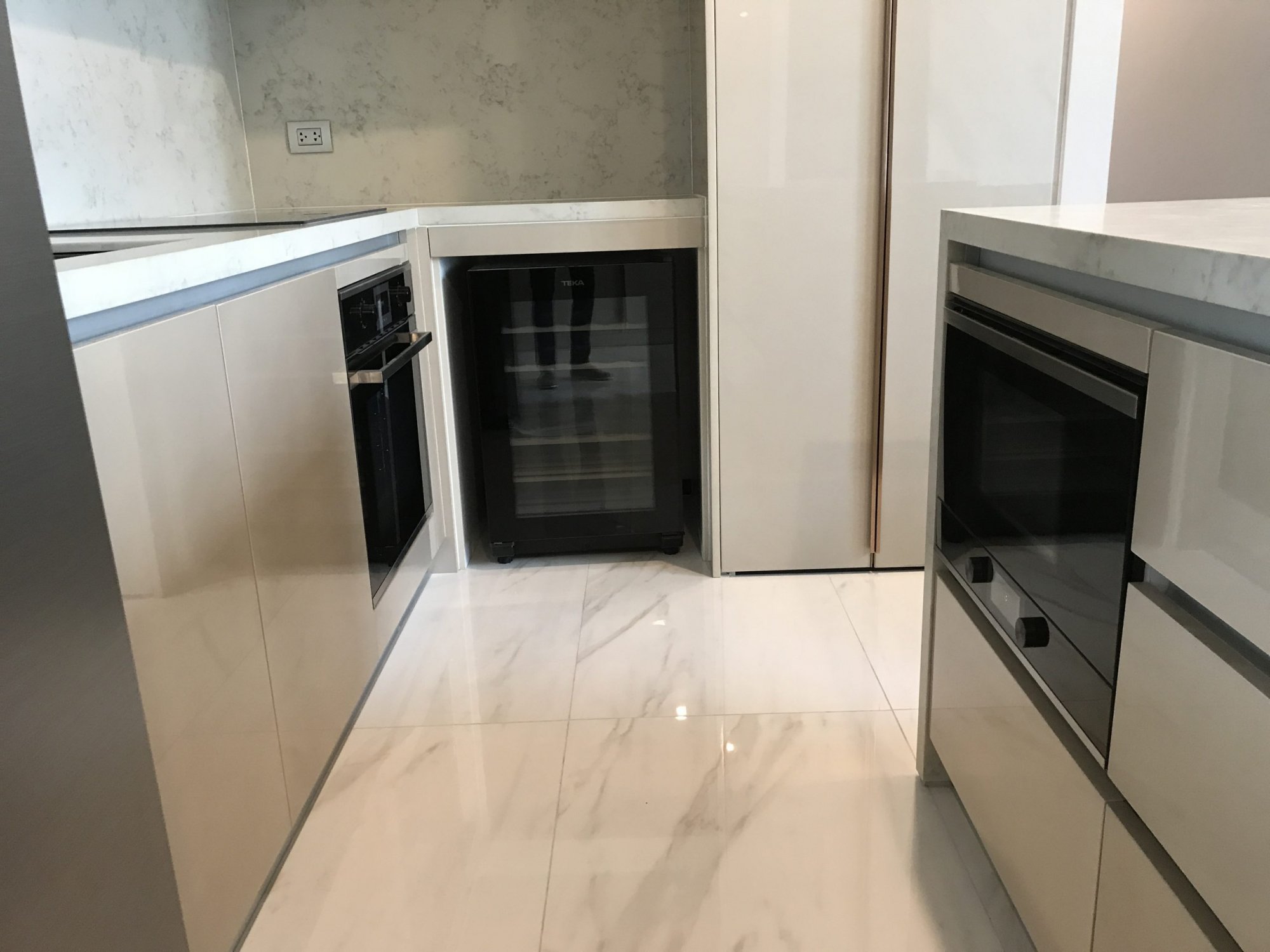 ปล่อยเช่า! Laviq Sukhumvit 57 คอนดูหรูระดับไฮเอนด์ 2 ห้องนอน 2 ห้องน้ำ 86. 5ตรม. ใจกลางทองหล่อ เพียง 86, 000บาท/เดือน เฟอร์นิเจอร์ครบพร้อมเข้าอยู่ PROP000271