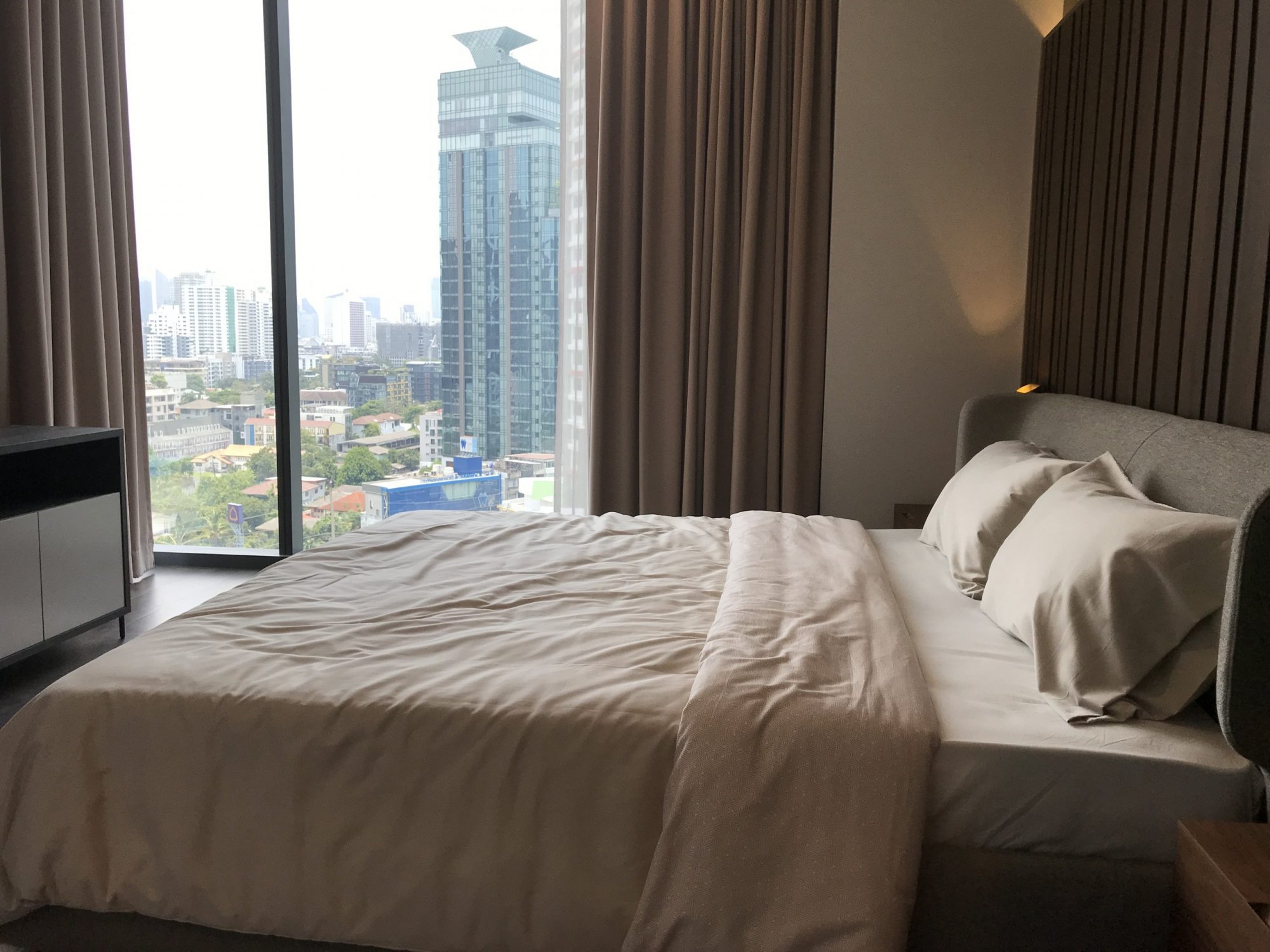 ปล่อยเช่า! Laviq Sukhumvit 57 คอนดูหรูระดับไฮเอนด์ 2 ห้องนอน 2 ห้องน้ำ 86. 5ตรม. ใจกลางทองหล่อ เพียง 86, 000บาท/เดือน เฟอร์นิเจอร์ครบพร้อมเข้าอยู่ PROP000271