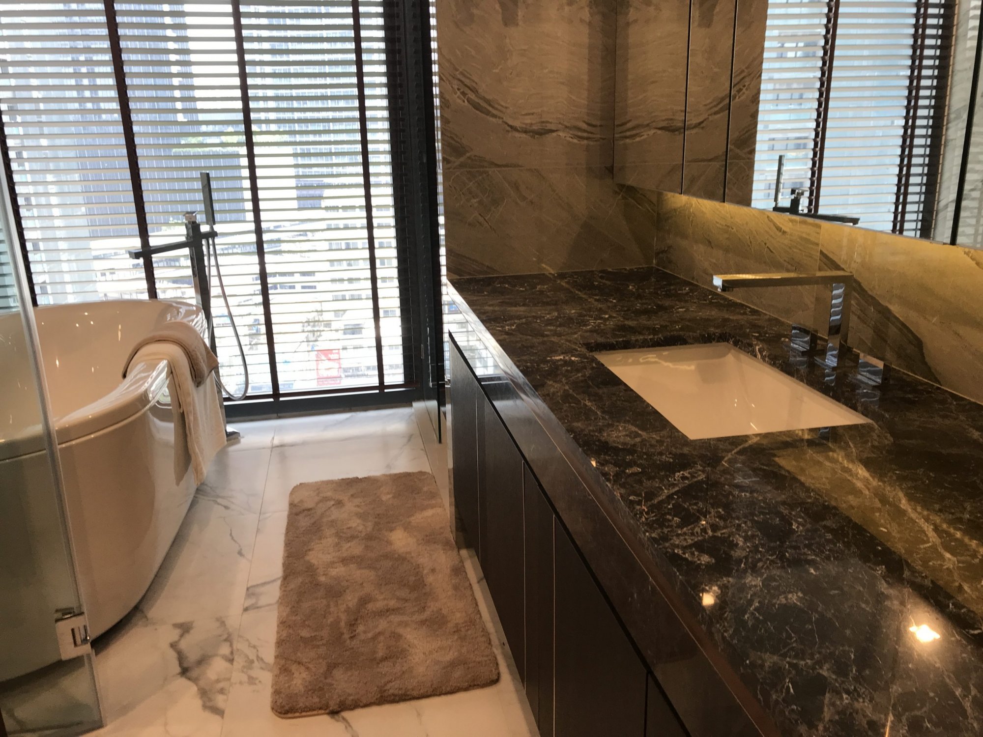 ปล่อยเช่า! Laviq Sukhumvit 57 คอนดูหรูระดับไฮเอนด์ 2 ห้องนอน 2 ห้องน้ำ 86. 5ตรม. ใจกลางทองหล่อ เพียง 86, 000บาท/เดือน เฟอร์นิเจอร์ครบพร้อมเข้าอยู่ PROP000271