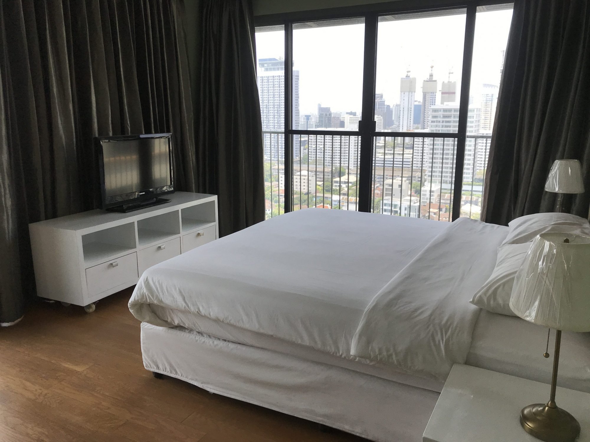 For rant at Noble Solo 2 Bedroom 2 Bathroom 40,000THB/month Fully furnished PROP000274