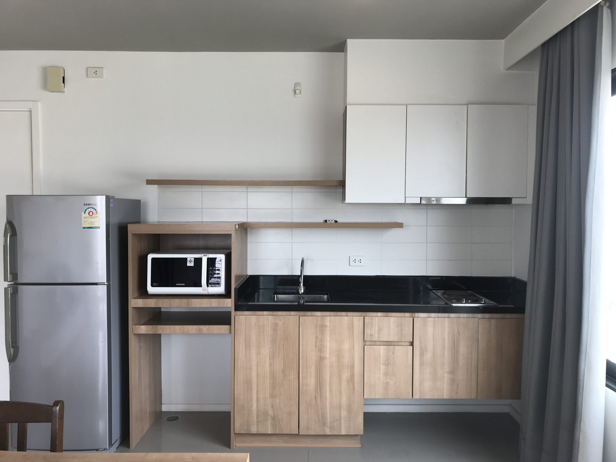 ปล่อยเช่า! Blocs 77 ในราคาเพียง 18,500บาท/เดือน 1 ห้องนอน 1 ห้องน้ำ 45ตรม. ใกล้ BTS อ่อนนุช เฟอร์นิเจอร์ครบพร้อมเข้าอยู่ (ราคาต่อรองได้) PROP000290