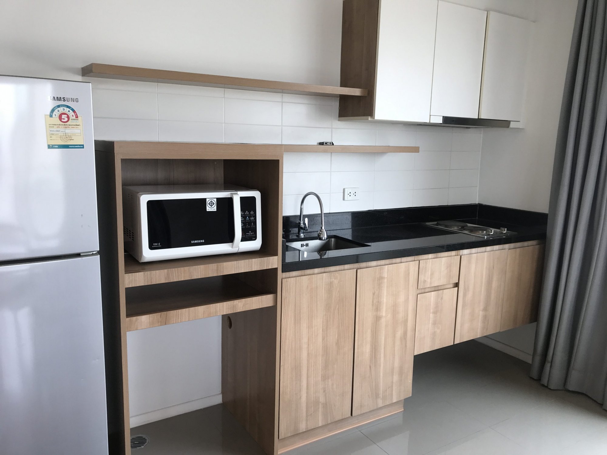 For rent at Blocs 77 1 Bedroom 1 Bathroom 18,500THB/month Fully furnished (can negotiate) PROP000290