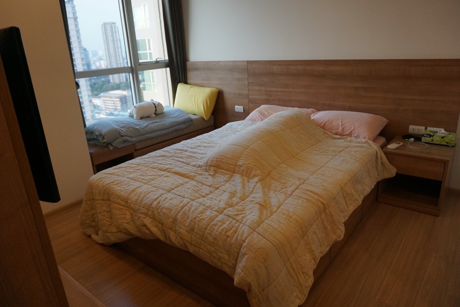 ** ขายด่วน! ** Rhythm Sukhumvit 50 พร้อมให้คุณเป็นเจ้าของ เพียง 5,890,000บาท รวมค่าใช้จ่ายทุกอย่าง 1 ห้องนอน 1 ห้องน้ำ 45ตรม. ใกล้ BTS อ่อนนุช เฟอร์นิเจอร์ครบพร้อมเข้าอยู่ (ราคาต่อรองได้) PROP000300