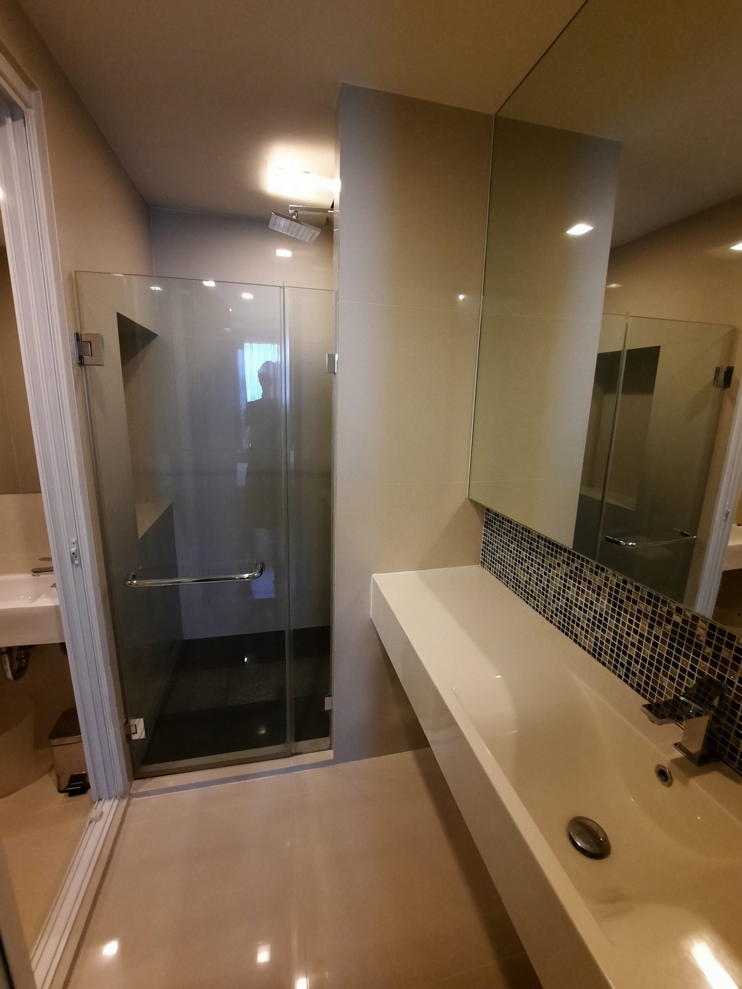 ** Summer sale! ** For rent at Rhythm Sukhumvit 44/1 1 Bedroom 1 Bathroom 18,000THB/month Fully furnished PROP000303