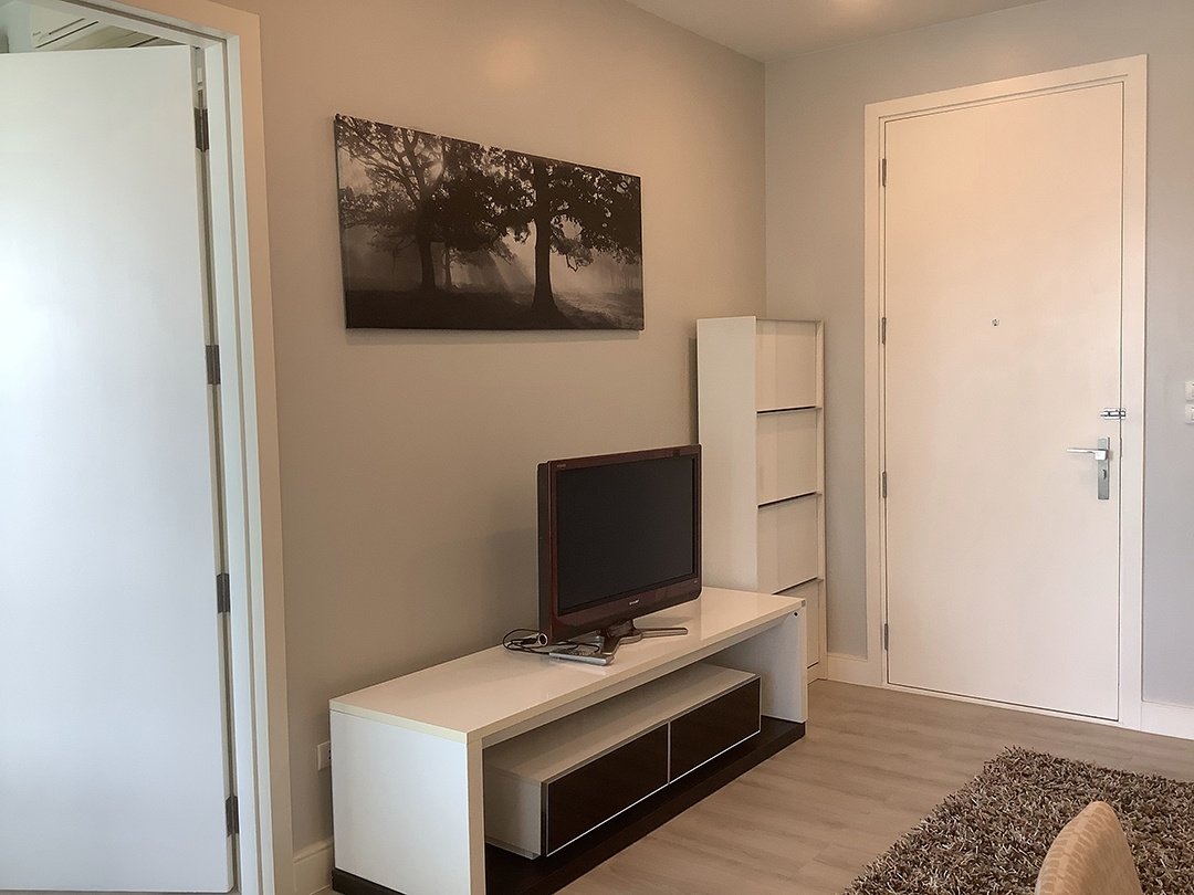 ** ขายพร้อมผู้เช่า! ** The Room Sukhumvit 62 ในราคาเพียง 4,950,000บาท ค่าโอนคนละครึ่ง 1 ห้องนอน 1 ห้องน้ำ 45ตรม. ใกล้ BTS ปุณณวิถี เฟอร์นิเจอร์ครบพร้อมเข้าอยู่ (ราคาต่อรองได้) PROP000315