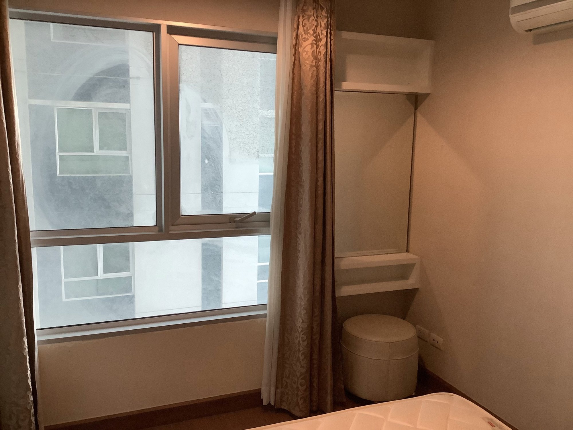 EN ให้เช่า! Belle Grand Rama9 2 ห้องนอน 1 ห้องน้ำ 58 ตรม. เพียง 30,000บาท/เดือน เฟอร์นิเจอร์ครบพร้อมเข้าอยู่ รหัส K-0052