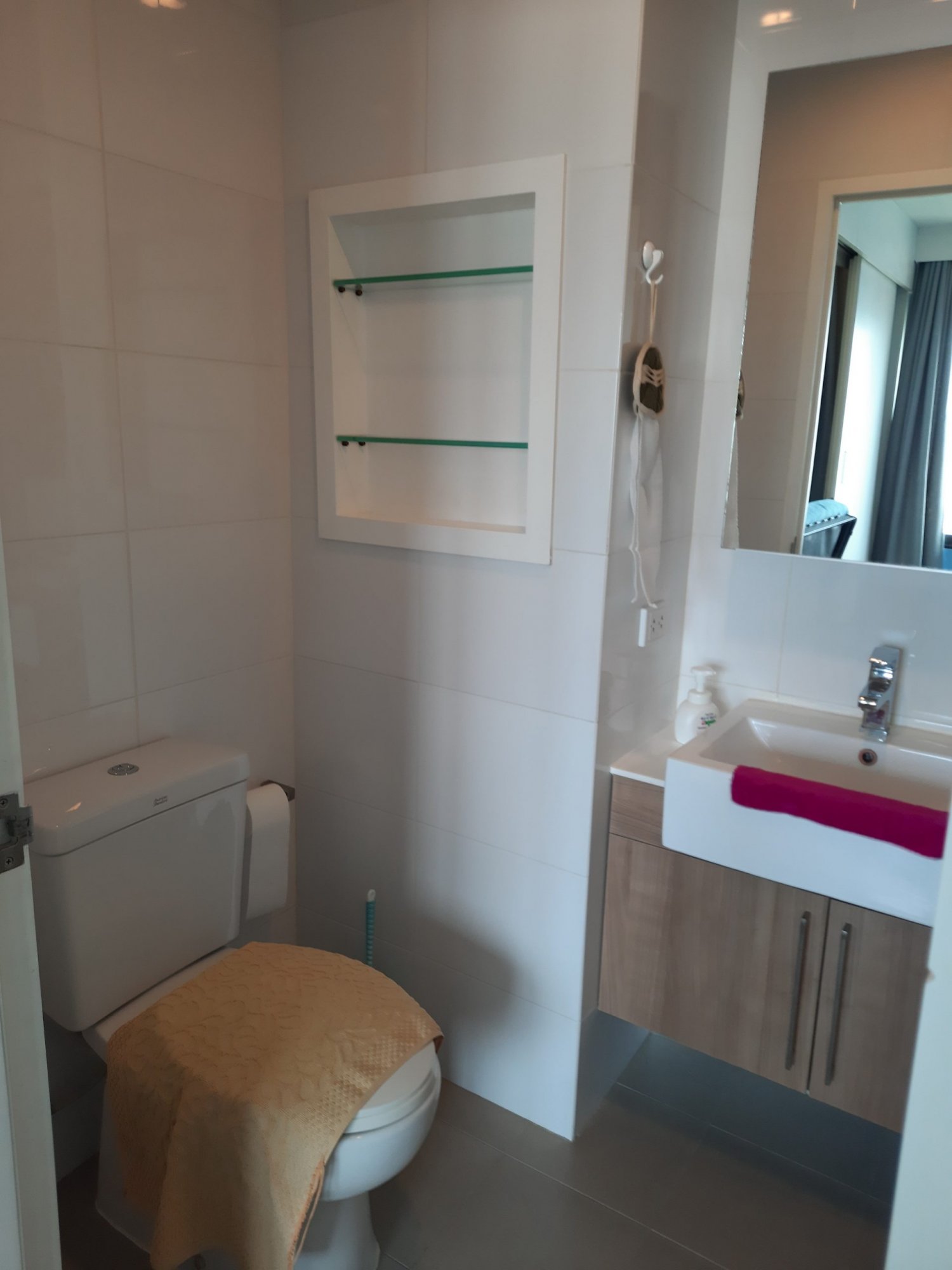 For rent at Blocs 77 1 Bedroom 1 Bathroom 19,000THB/month Fully furnished (can negotiate) PROP000332