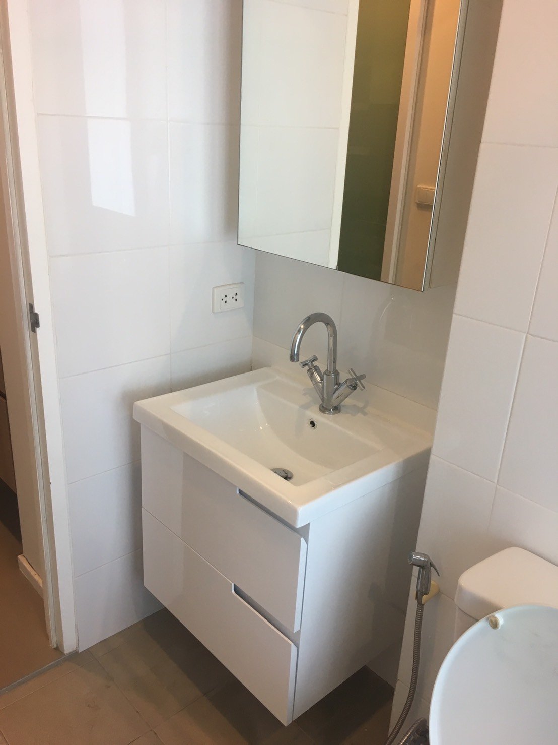 For rent at Blocs 77 1 Bedroom 1 Bathroom 12,000THB/month Fully furnished PROP000333