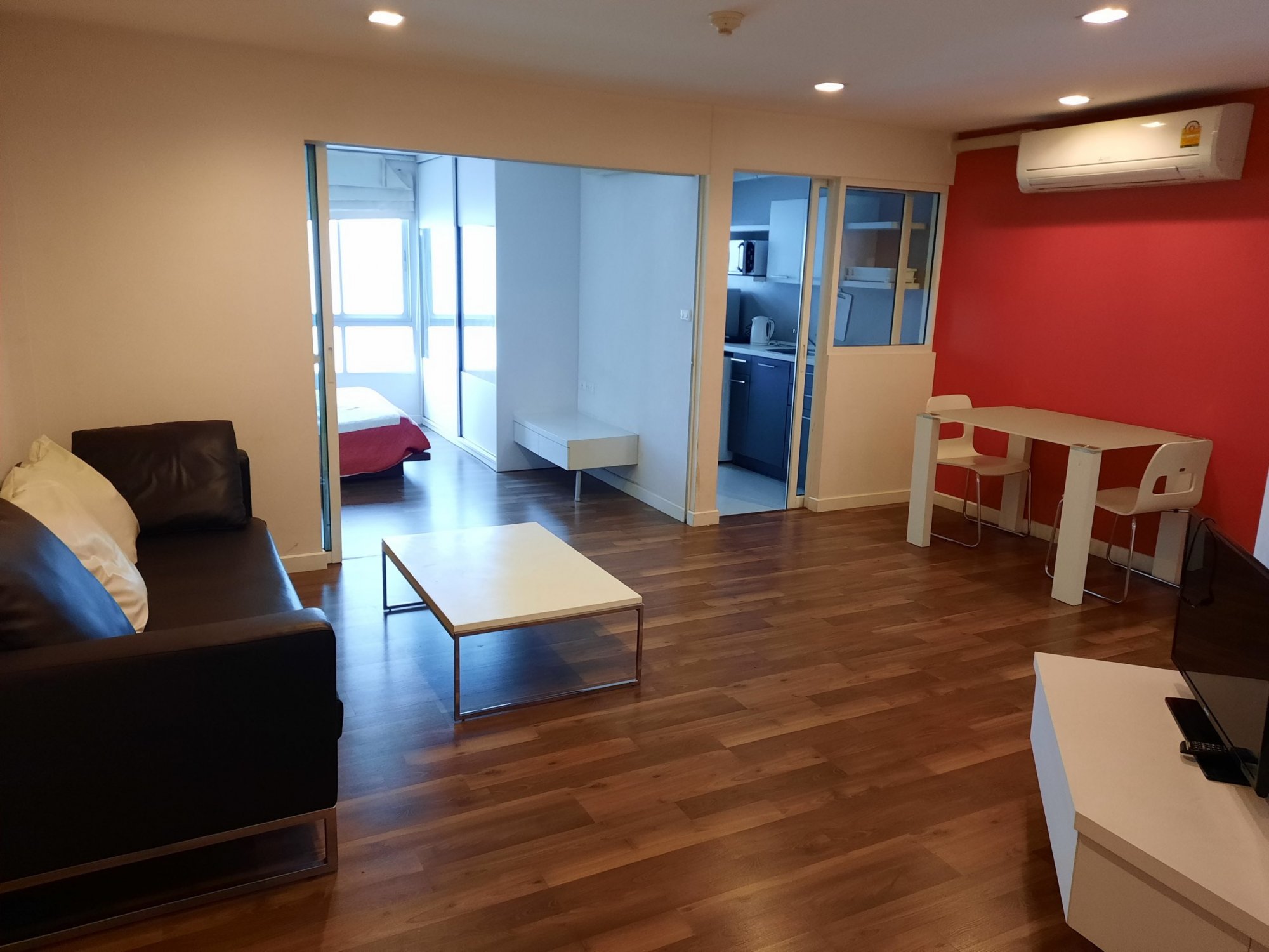 For rent at The Room Sukhumvit 79 1 Bedroom 1 Bathroom 15,000THB/month Fully furnished (can negotiate) PROP000338
