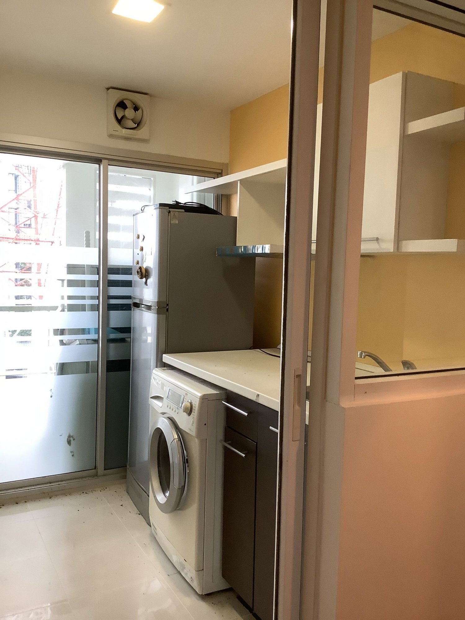 For rent at The Room Sukhumvit 79 1 Bedroom 1 Bathroom 14,000THB/month Fully furnished (can negotiate) PROP000340