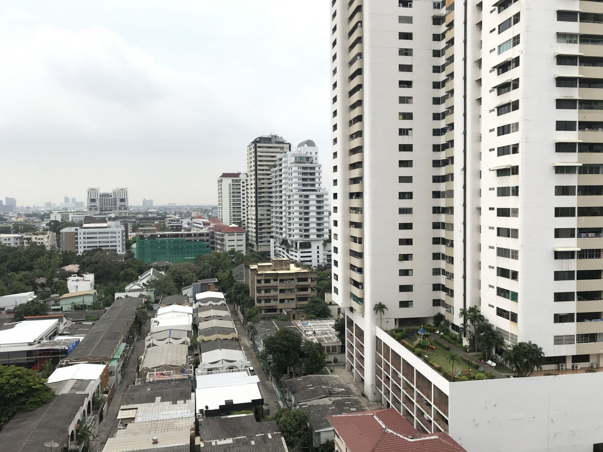 For Rent/Sale! at Ceil by Sansiri 2 Bedroom 2 Bathroom Rent 40,000 THB/Month Sale 8,000,000 THB (All inclusive) Fully furnished PROP000343
