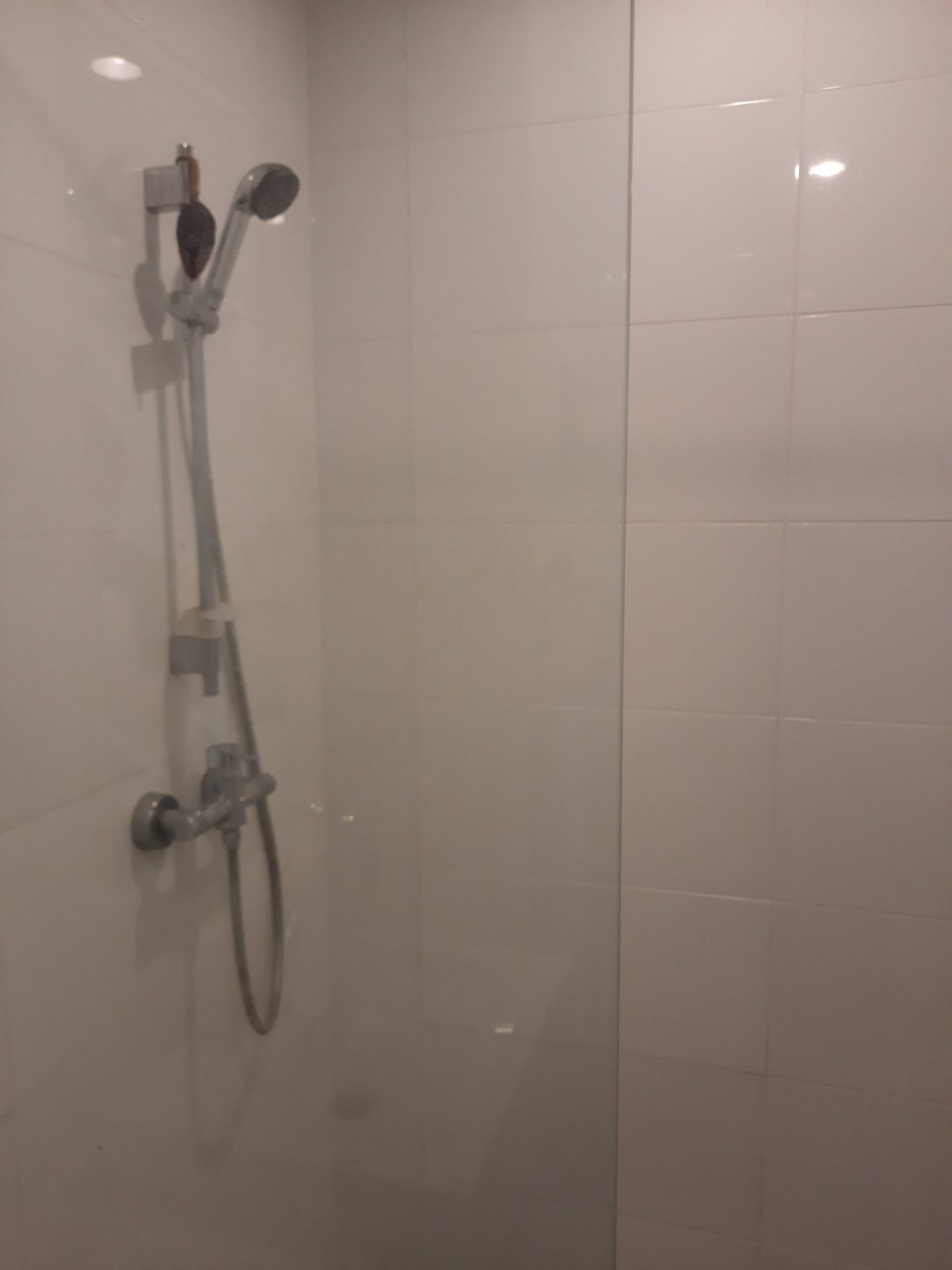 ** ขาย/เช่า! ** Blocs 77 ขายเพียง 4,100,000บาท ค่าโอนคนละครึ่ง เช่าเพียง 16,000บาท/เดือน 1 ห้องนอน 1 ห้องน้ำ 40ตรม. ใกล้ BTS อ่อนนุช เฟอร์นิเจอร์ครบพร้อมเข้าอยู่ (ราคาต่อรองได้) PROP000350