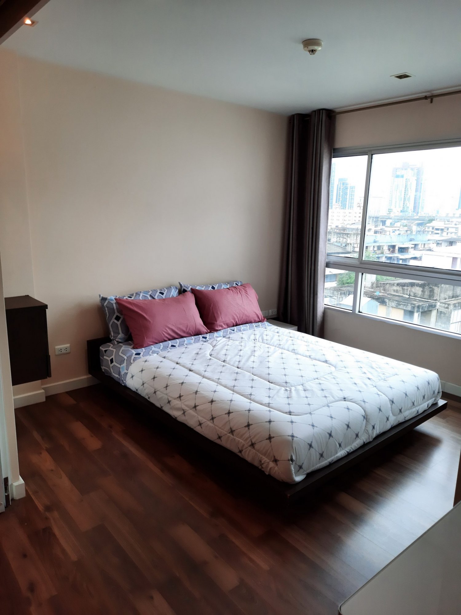 ปล่อยเช่า! The Room Sukhumvit 79 ในราคาเพียง 15,000บาท/เดือน 1 ห้องนอน 1 ห้องน้ำ 45ตรม. ห้องใหญ่อยู่สบาย ใกล้ BTS อ่อนนุช เฟอร์นิเจอร์ครบพร้อมเข้าอยู่ PROP000355