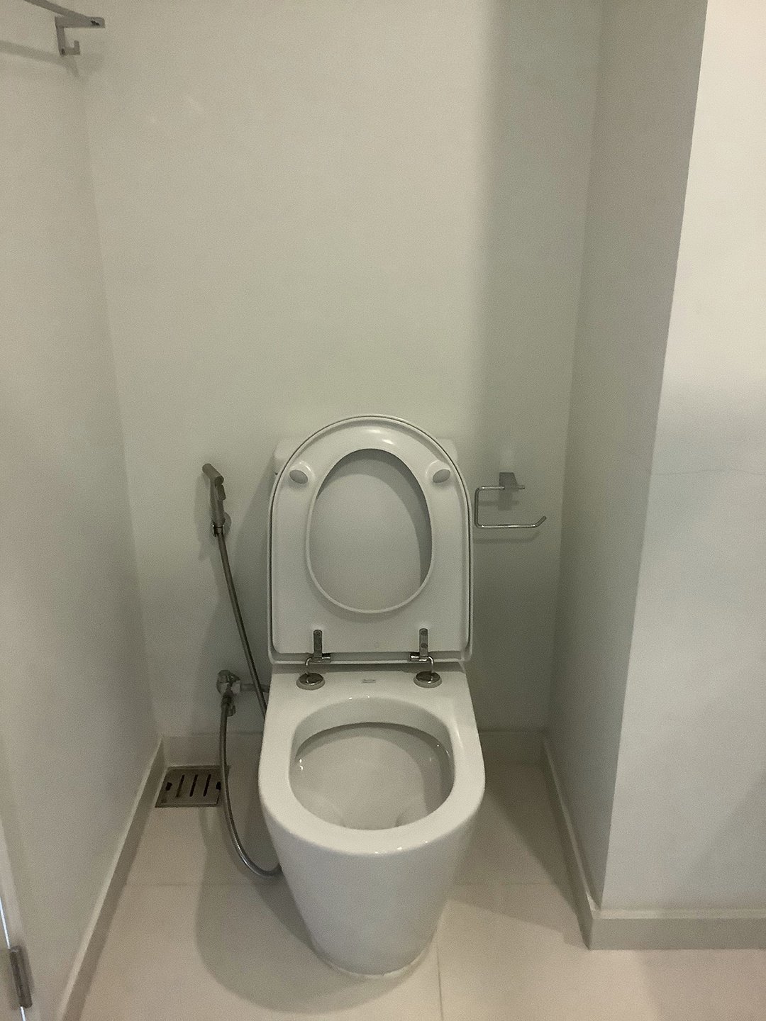 ** ขาย/เช่า! ** The Room Sukhumvit 62 ขายเพียง 12,840,000บาท รวมค่าใช้จ่ายทุกอย่าง เช่าเพียง 40,000บาท/เดือน 2 ห้องนอน 2 ห้องนอน 77ตรม. ใกล้ BTS ปุณณวิถี เฟอร์นิเจอร์ครบพร้อมเข้าอยู่ (ราคาต่อรองได้) PROP000357