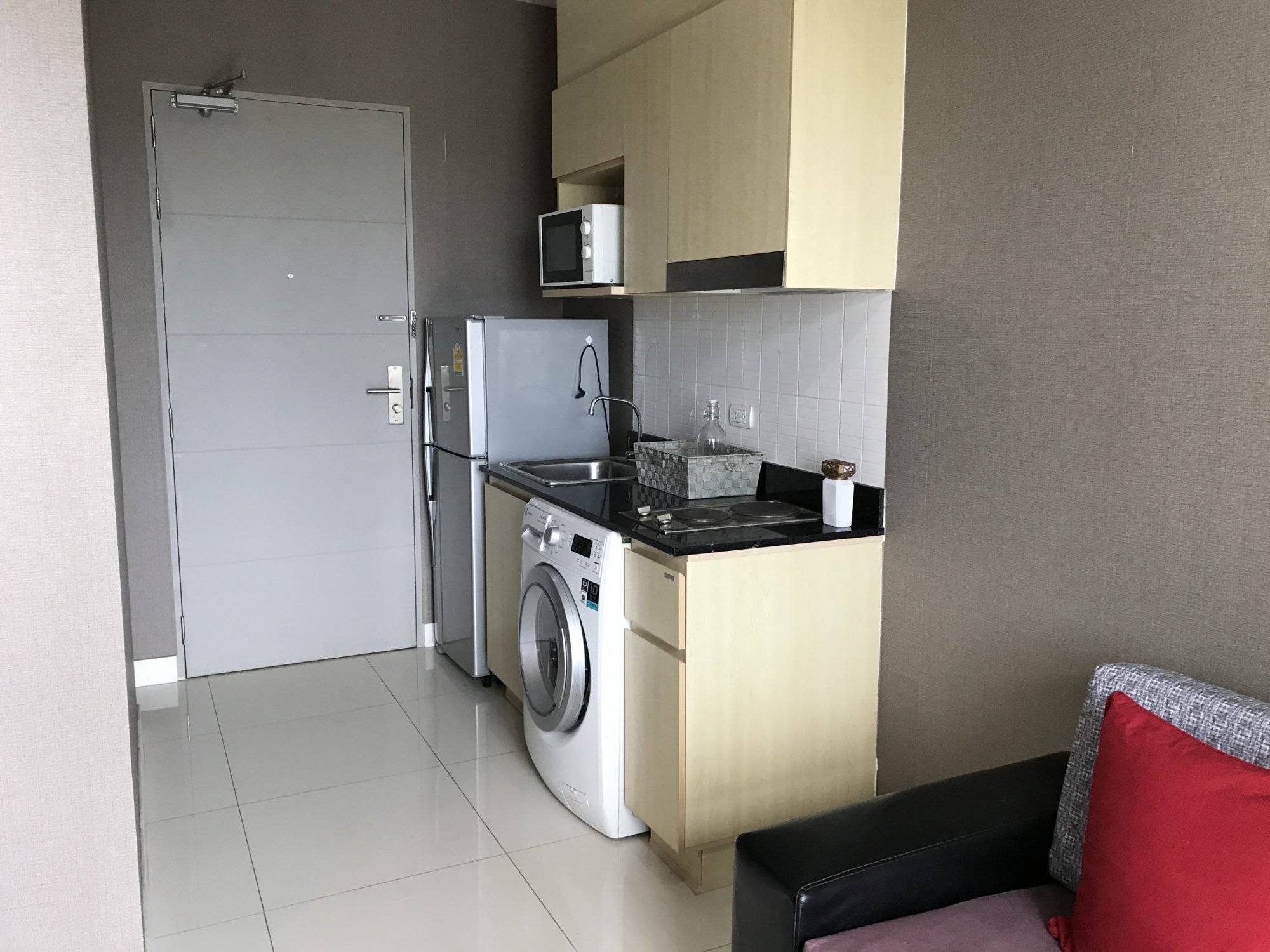 ให้เช่าคอนโด ไอดีโอ เวิร์ฟ สุขุมวิท ติดรถไฟฟ้าสถานีอ่อนนุช ติดห้างเซนจูรี่