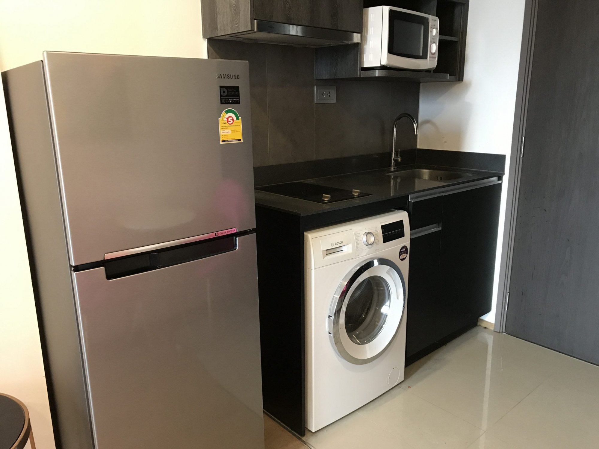 ปล่อยเช่า! แอชตัน จุฬา-สีลม ในราคาเพียง 24,000บาท/เดือน 1 ห้องนอน 1 ห้องน้ำ 30ตรม. ใกล้ MRT สามย่าน เฟอร์นิเจอร์ครบพร้อมเข้าอยู่ PROP000372